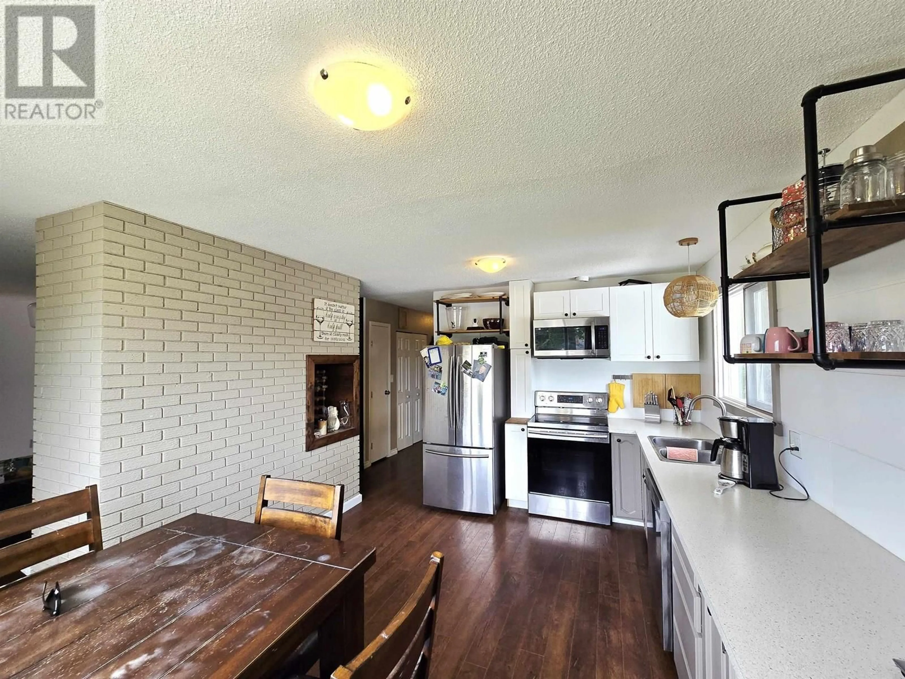Open concept kitchen, unknown for 4106 CAMPBELL AVENUE, Prince George British Columbia V2N3A9