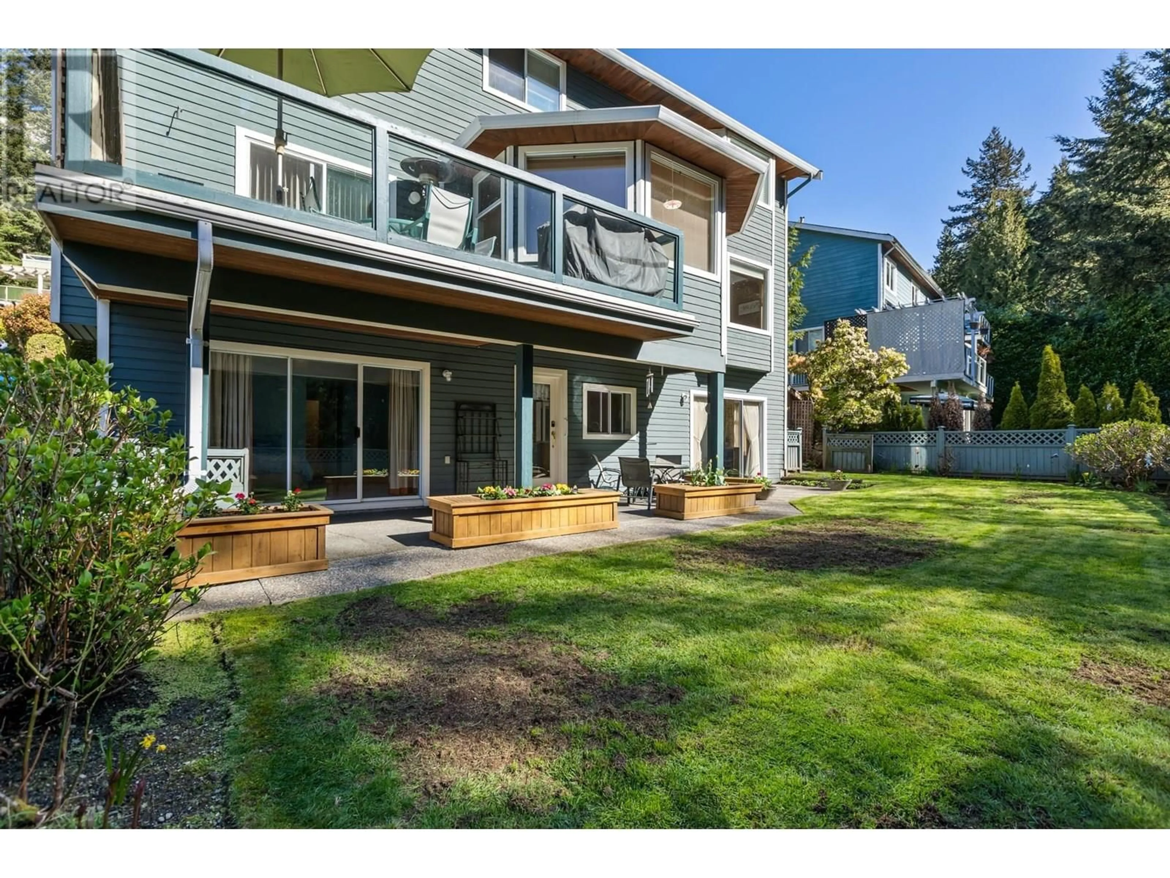Patio, water/lake/river/ocean view for 5309 WESTHAVEN WYND, West Vancouver British Columbia V7W3E8