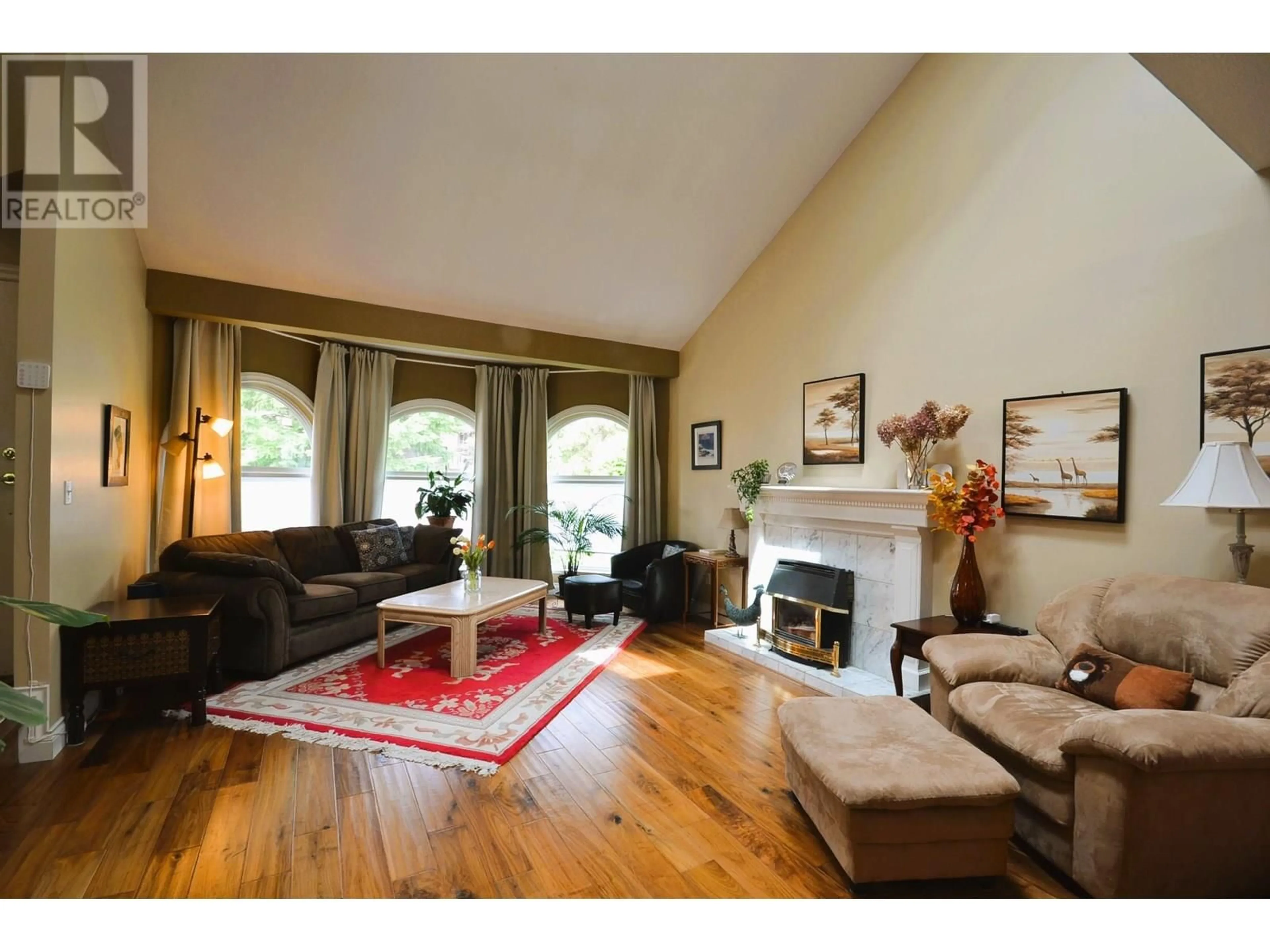 Living room with furniture, wood/laminate floor for 15 PARKWOOD PLACE, Port Moody British Columbia V3H4K7