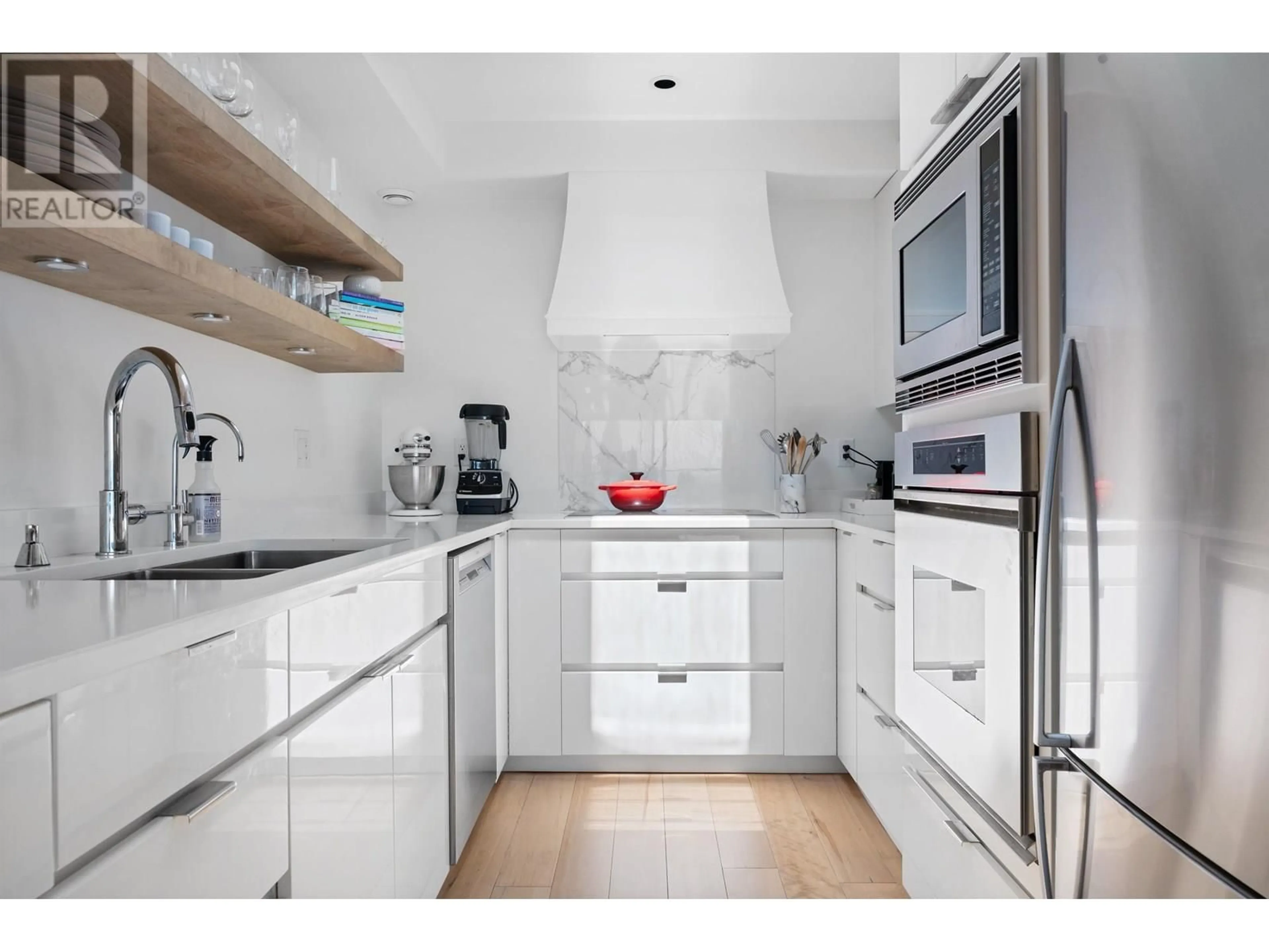 Standard kitchen, unknown for 41 - 2238 FOLKESTONE WAY, West Vancouver British Columbia V7S2X7