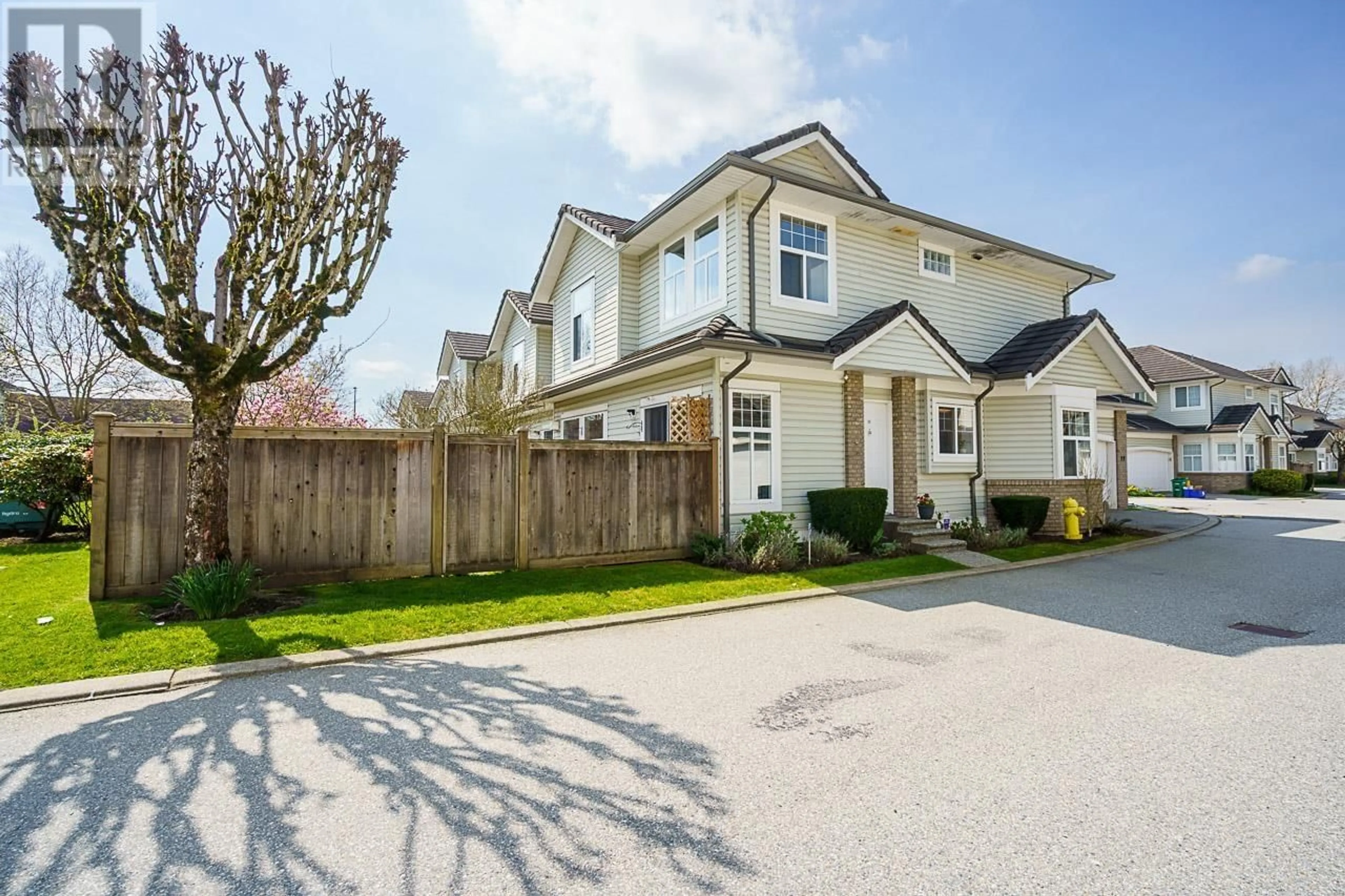 A pic from outside/outdoor area/front of a property/back of a property/a pic from drone, street for 33 - 1290 AMAZON DRIVE, Port Coquitlam British Columbia V3B7Z8