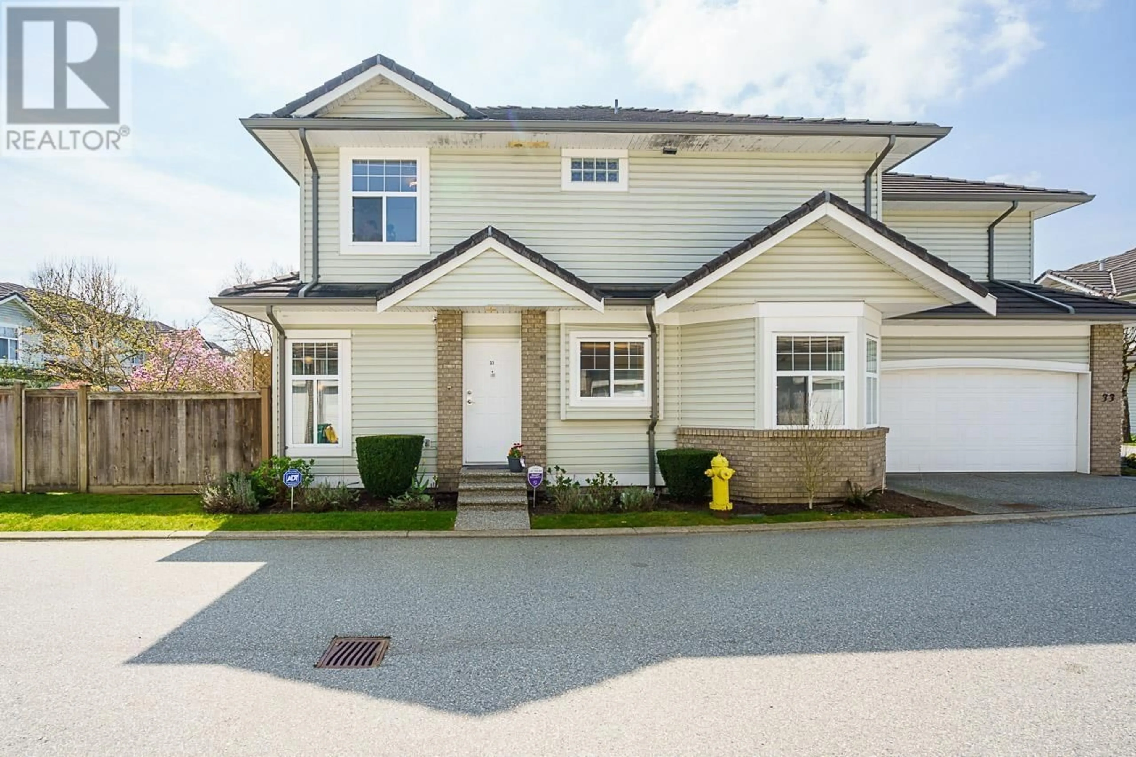 Home with vinyl exterior material, street for 33 - 1290 AMAZON DRIVE, Port Coquitlam British Columbia V3B7Z8