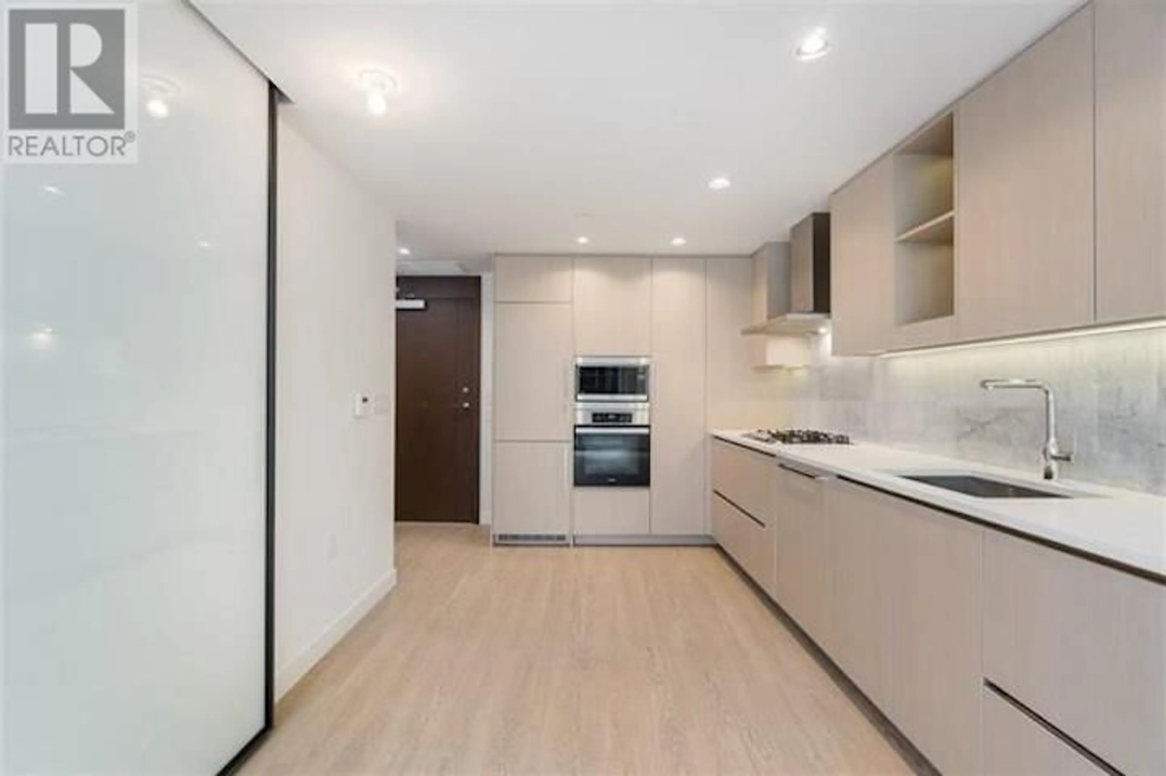 Standard kitchen, unknown for 709 - 89 NELSON STREET, Vancouver British Columbia V6Z0E7