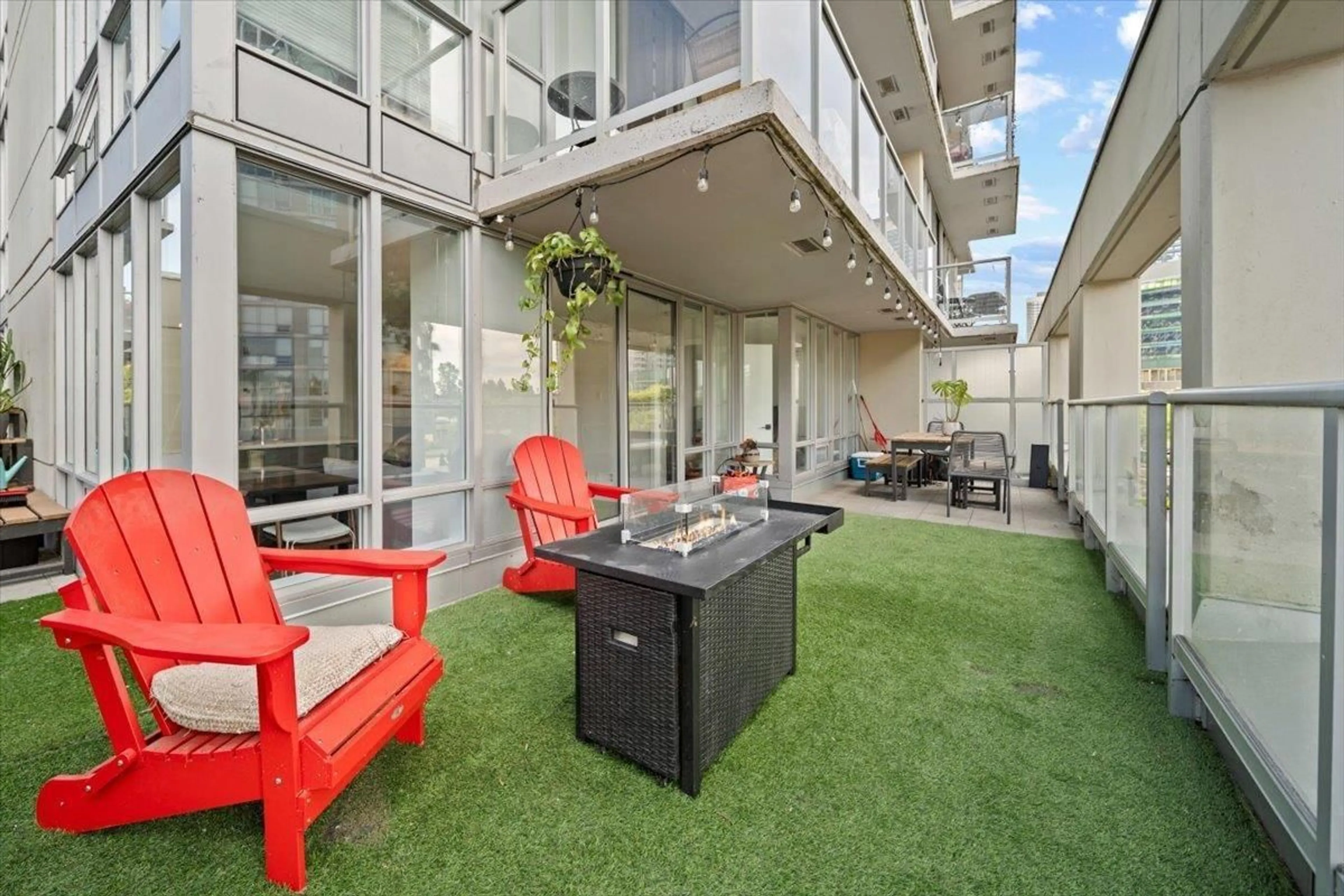 Patio, unknown for 204 - 13688 100, Surrey British Columbia V3T0G5