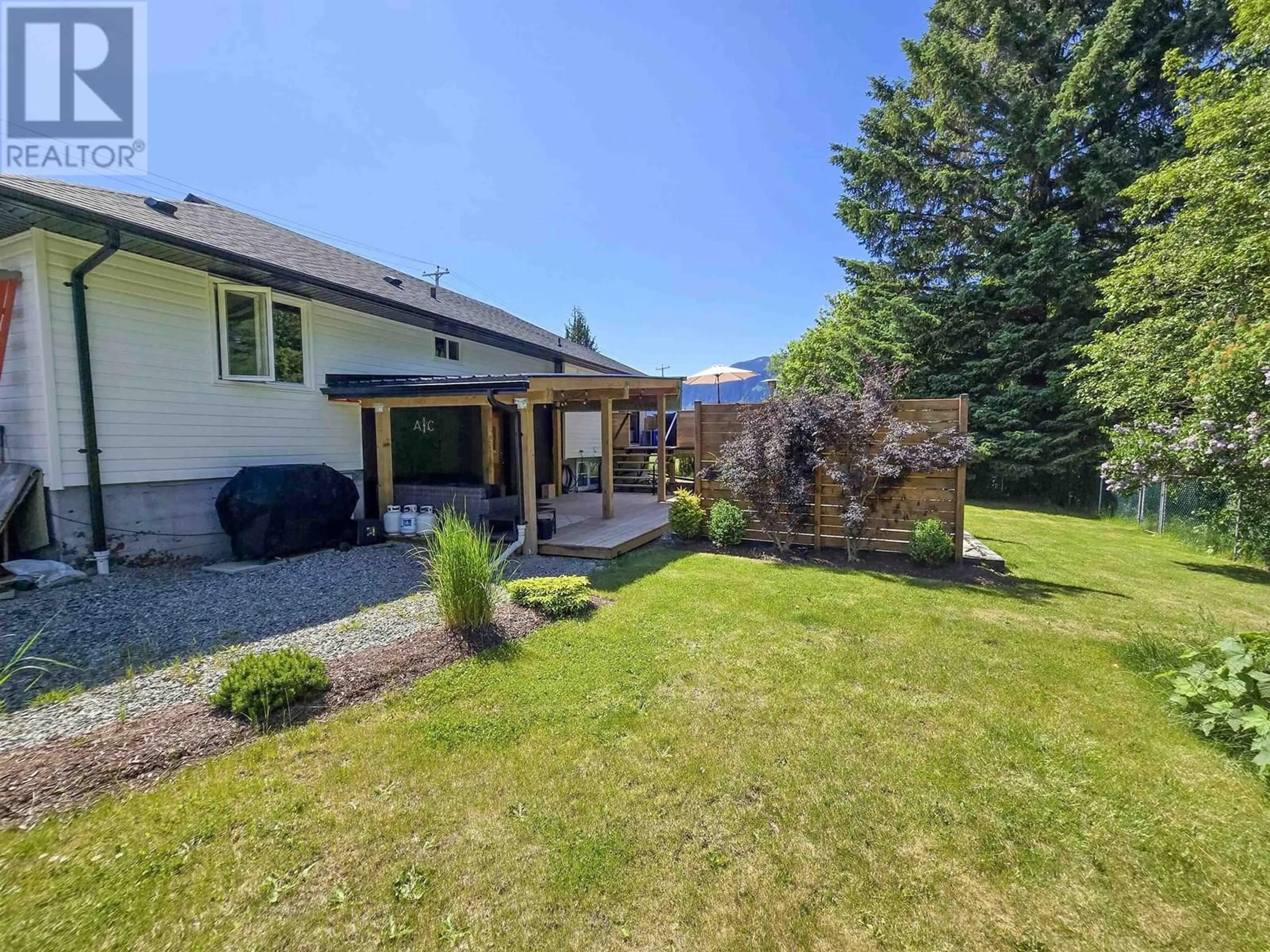 A pic from outside/outdoor area/front of a property/back of a property/a pic from drone, unknown for 1428 ALBATROSS AVENUE, Kitimat British Columbia V8C1R1