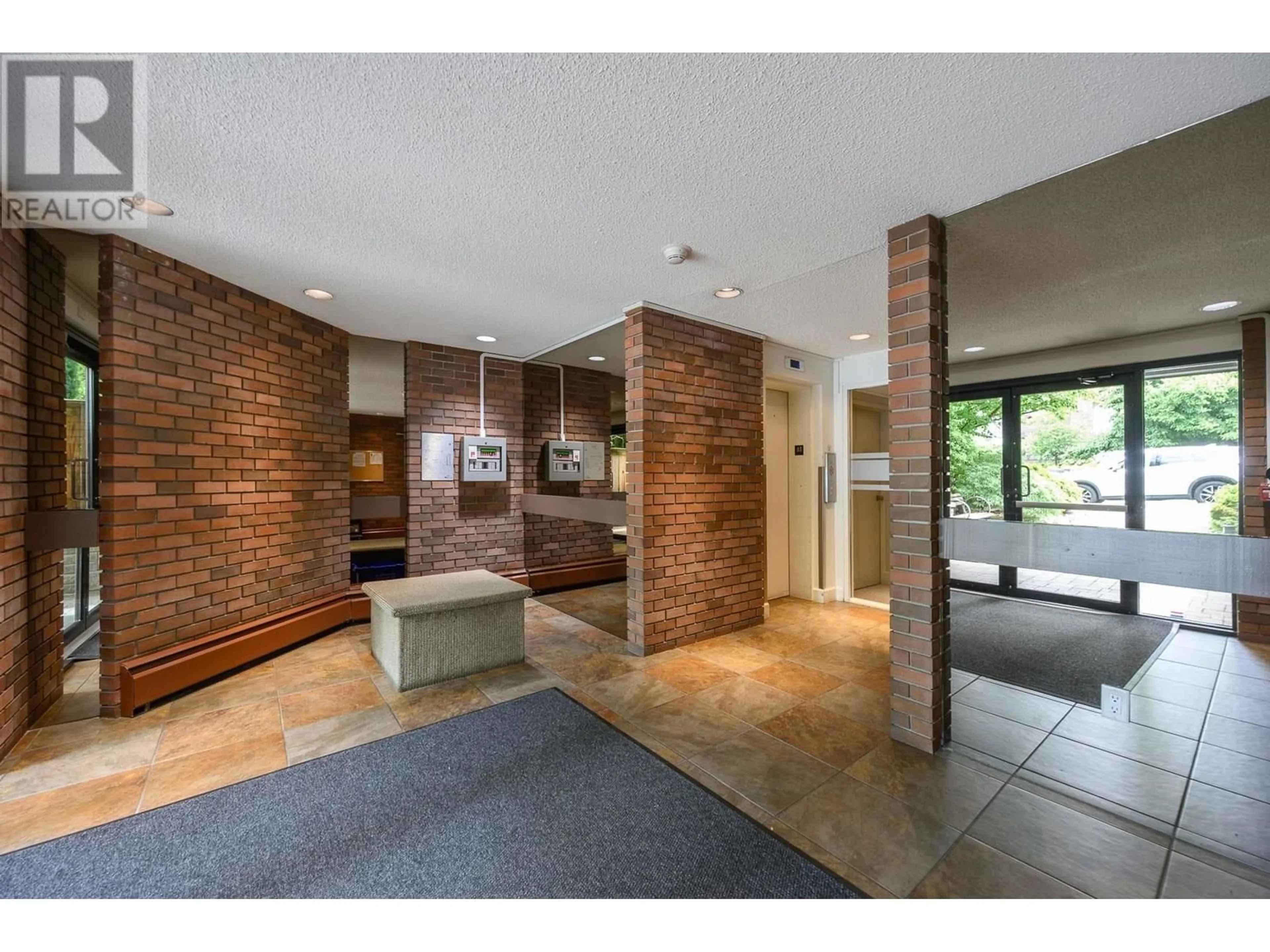 Indoor foyer for 209 - 1750 MAPLE STREET, Vancouver British Columbia V6J3S6