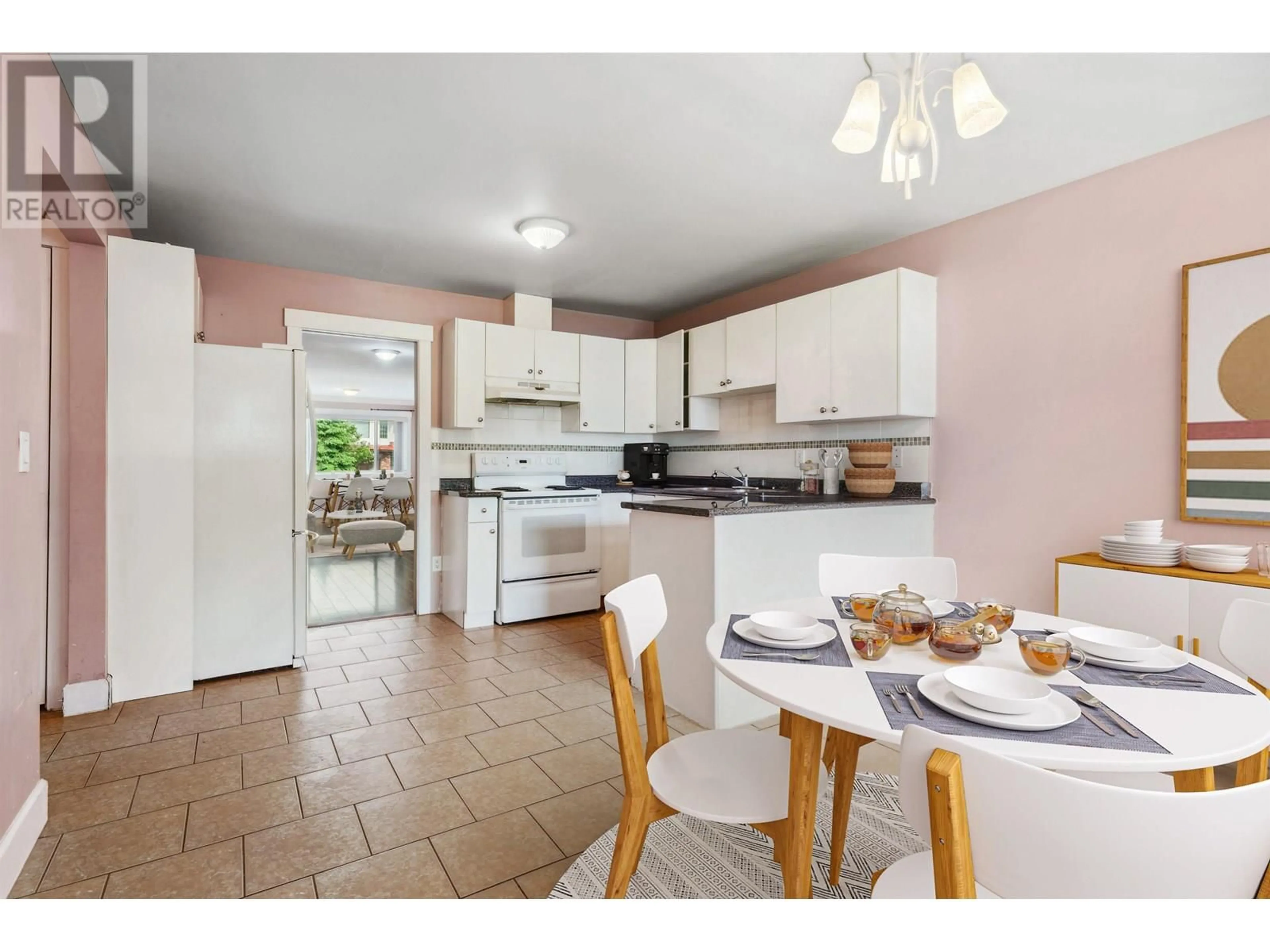 Standard kitchen, ceramic/tile floor for 6419 SELMA AVENUE, Burnaby British Columbia V5H3R3