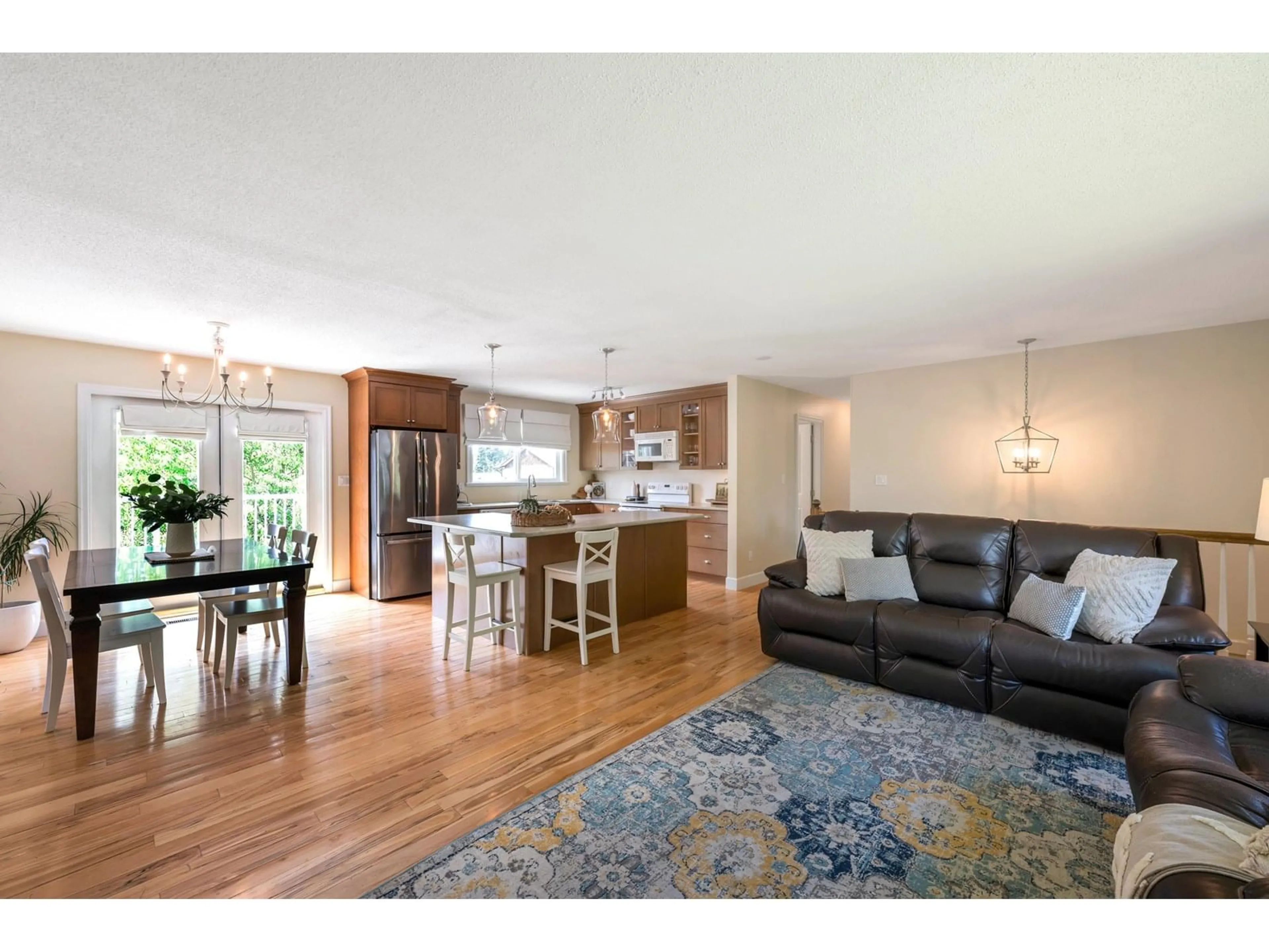 Open concept kitchen, wood/laminate floor for 8823 NASH, Langley British Columbia V1M2R9