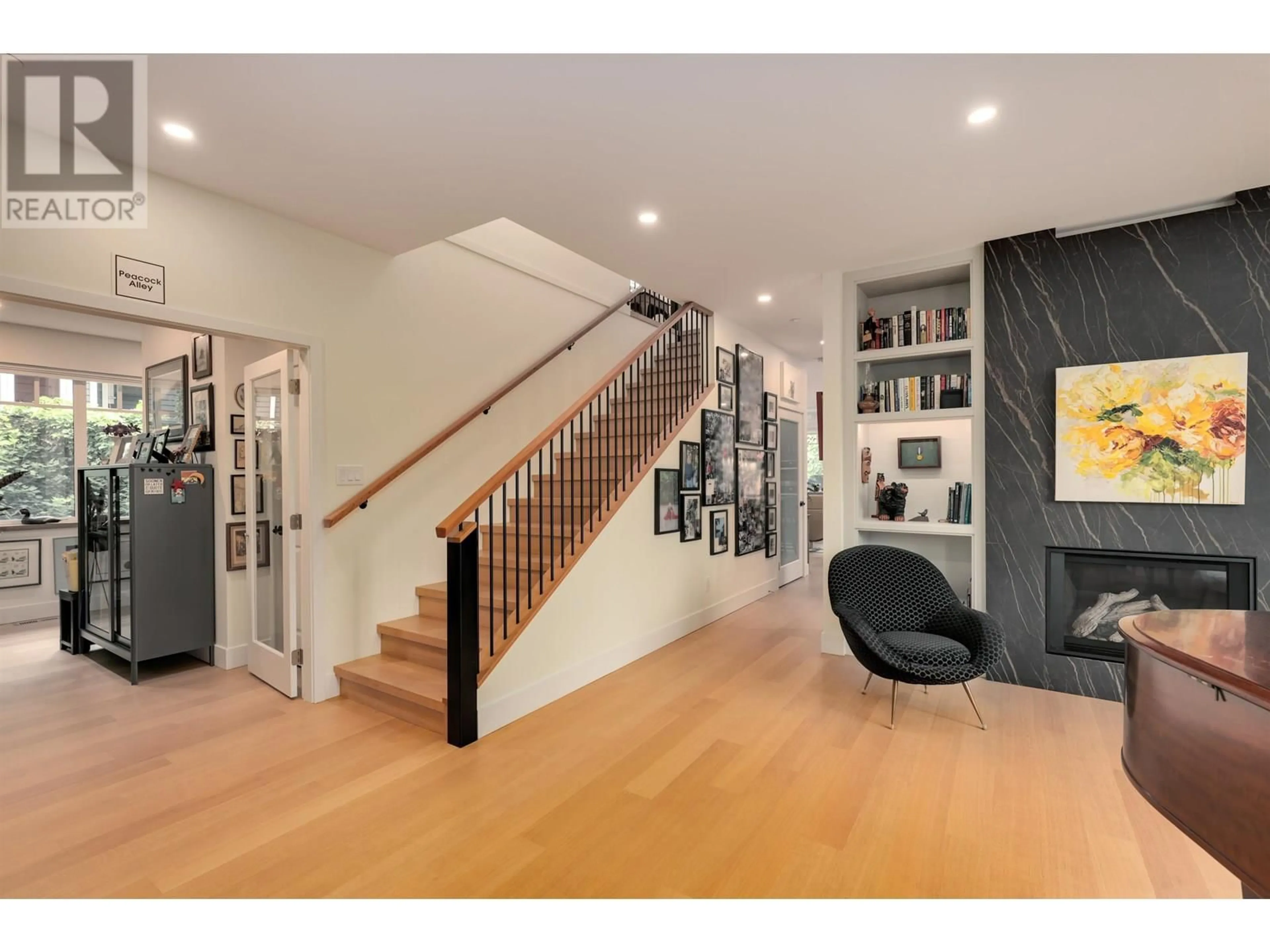 Unknown for 828 17TH STREET, West Vancouver British Columbia V7V3T6