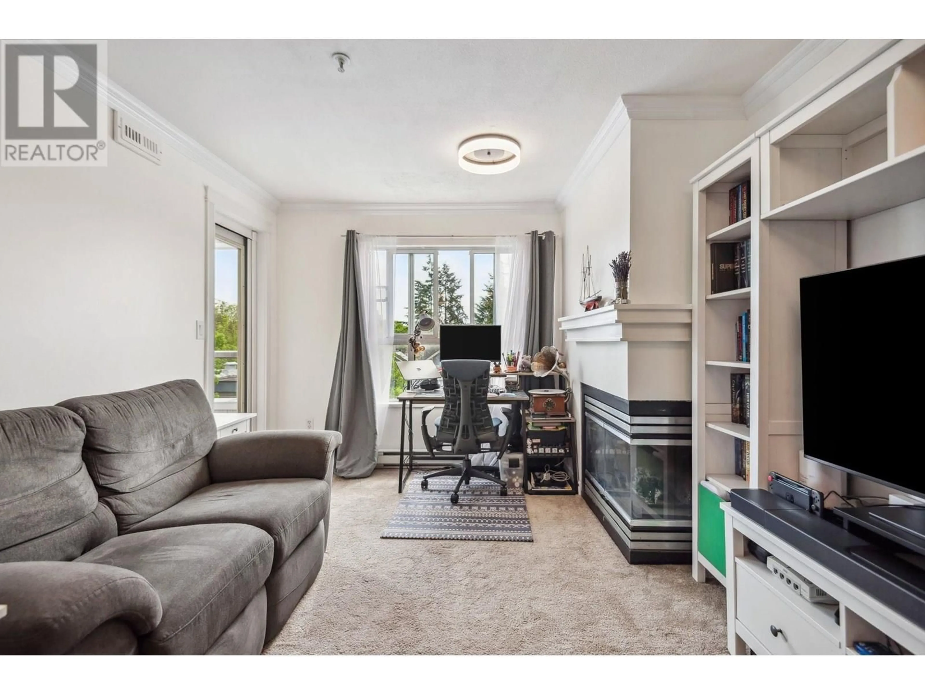 Living room with furniture, unknown for 402 - 1990 DUNBAR STREET, Vancouver British Columbia V6R3M3