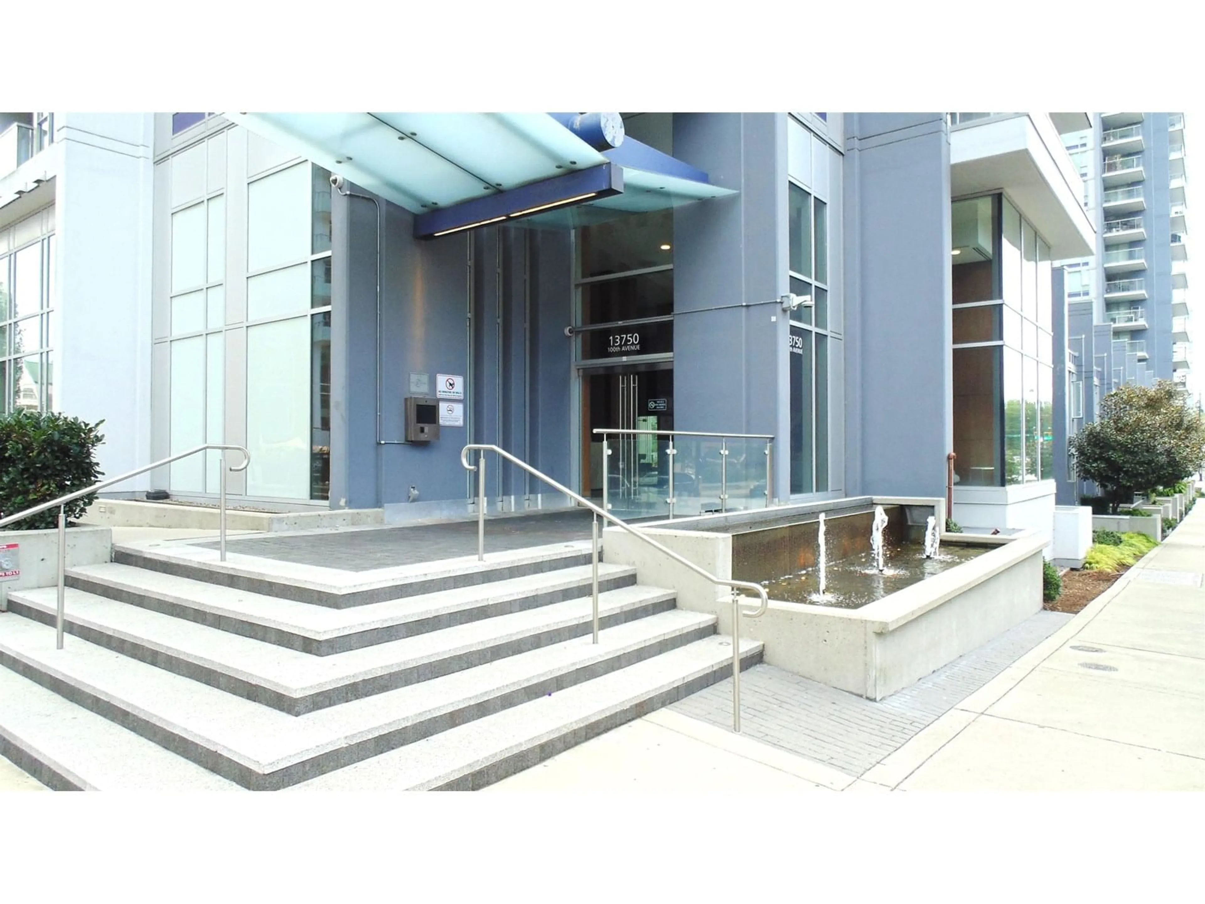 Indoor foyer for 4110 - 13750 100, Surrey British Columbia V3T0L3