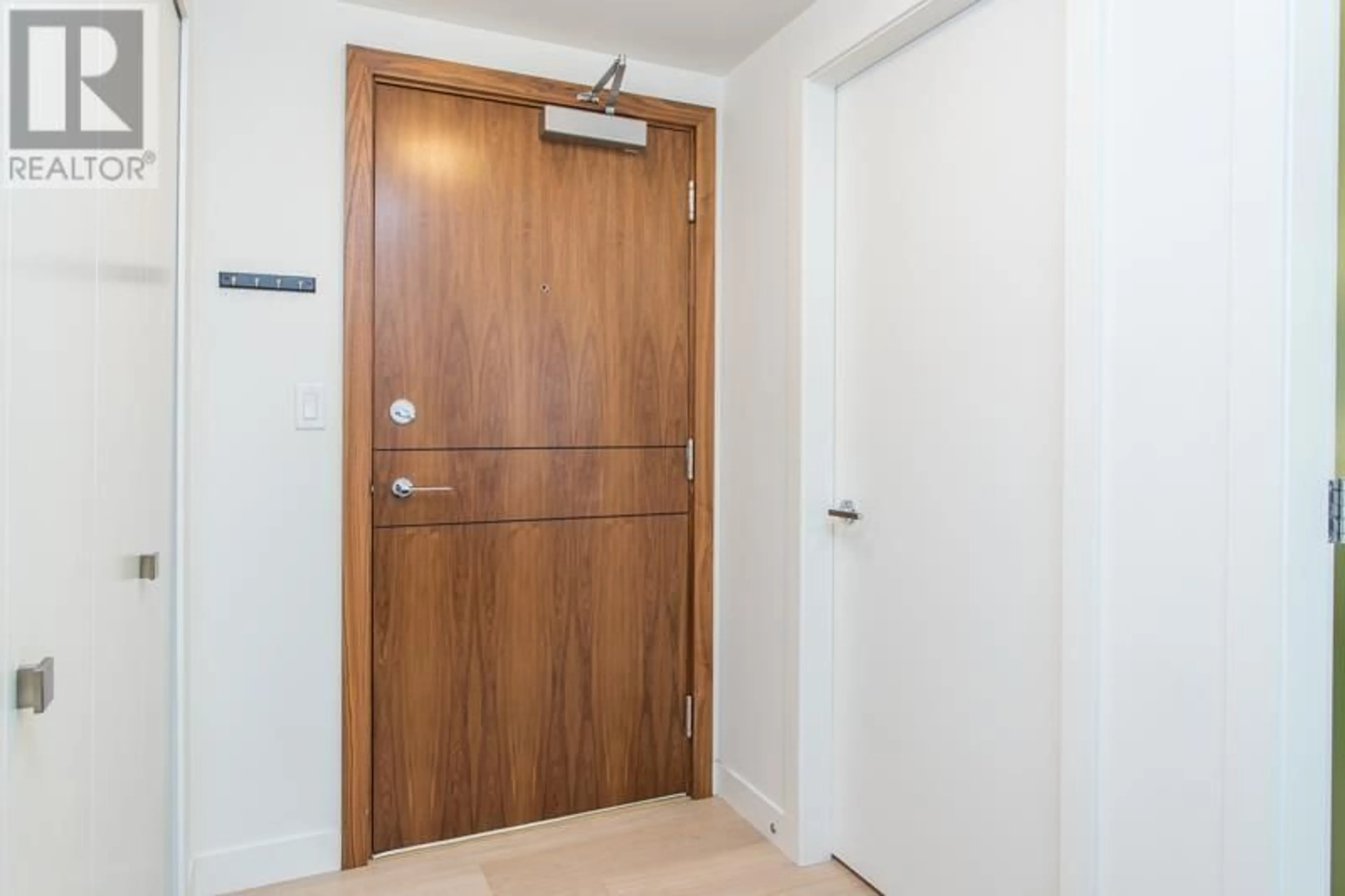 Indoor foyer for 607 - 9019 COOK ROAD, Richmond British Columbia V6Y0G6