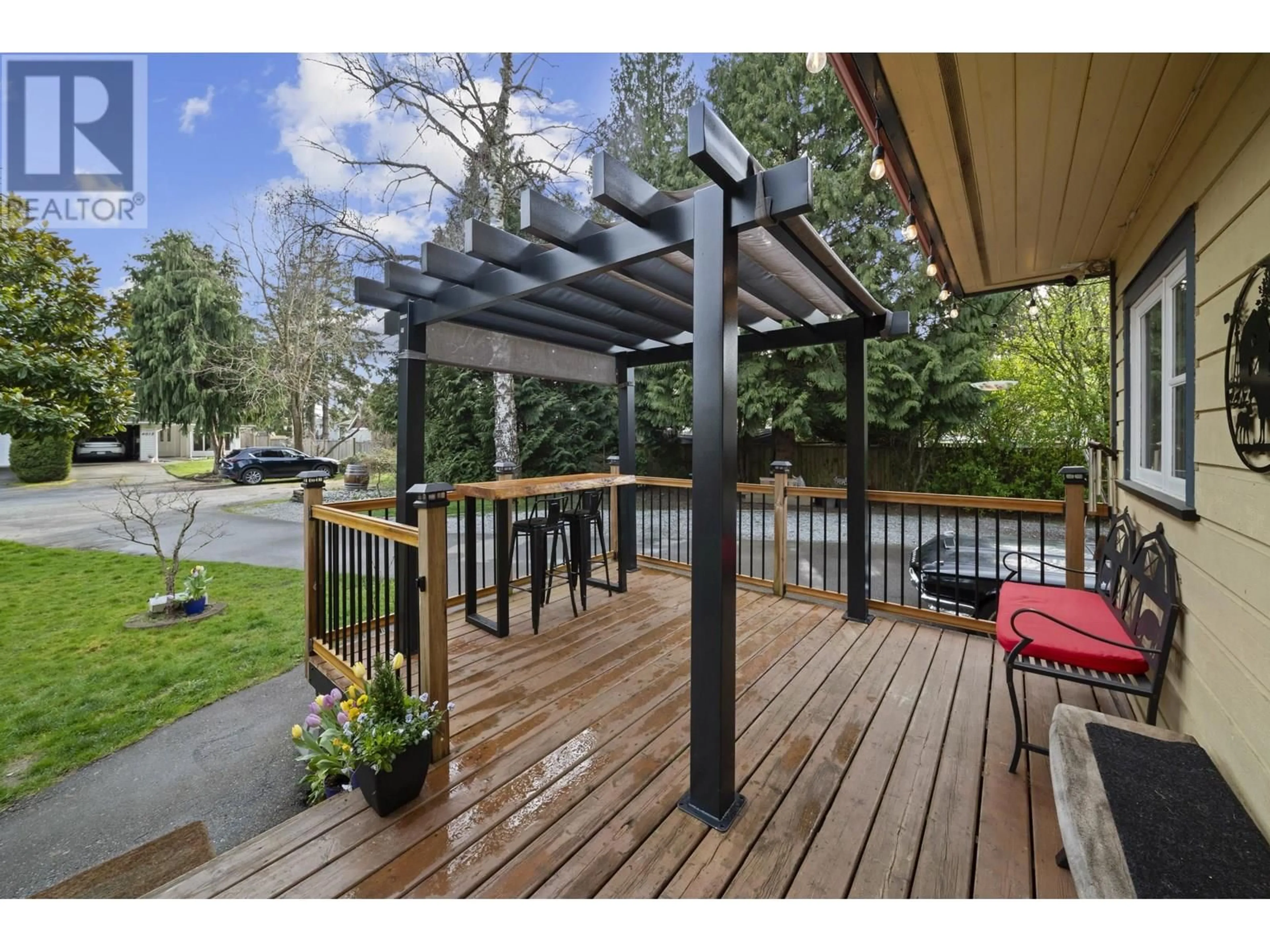 Patio, unknown for 4813 GLENDALE AVENUE, Delta British Columbia V4K1N5