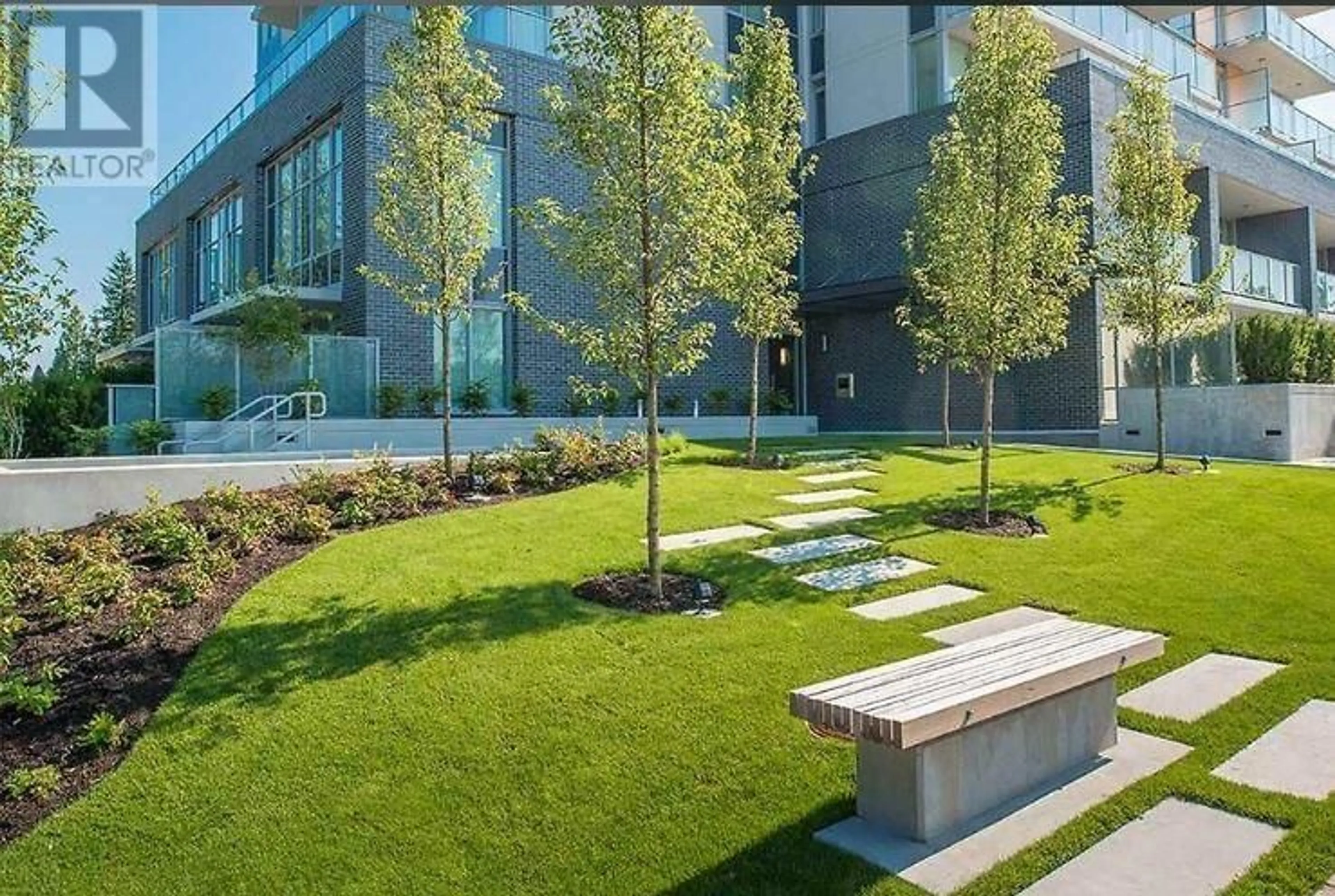 Patio, unknown for 701 - 9025 HIGHLAND COURT, Burnaby British Columbia V5A0A8