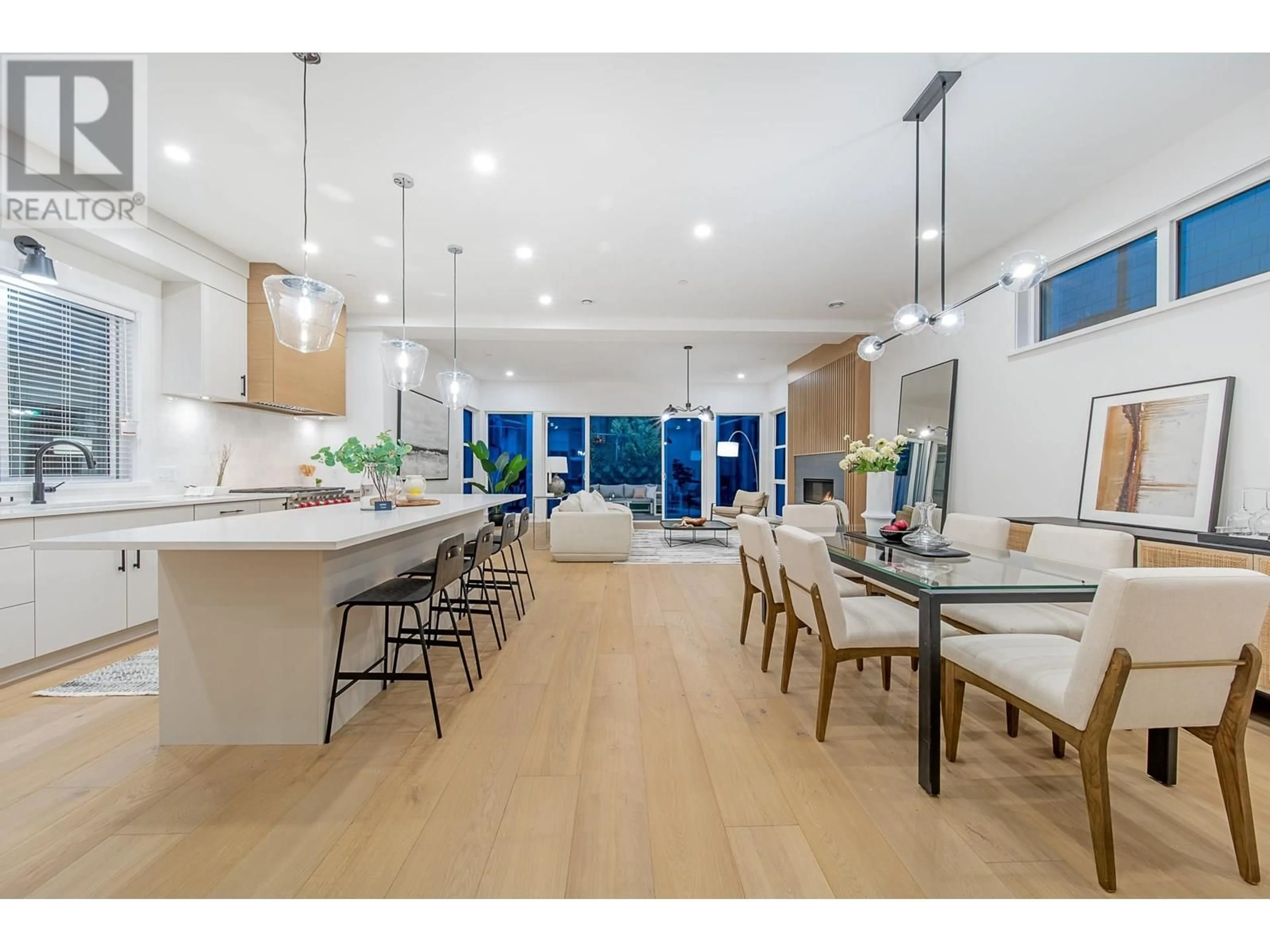 Open concept kitchen, wood/laminate floor for 23A GLENMORE DRIVE, West Vancouver British Columbia V7S1A5