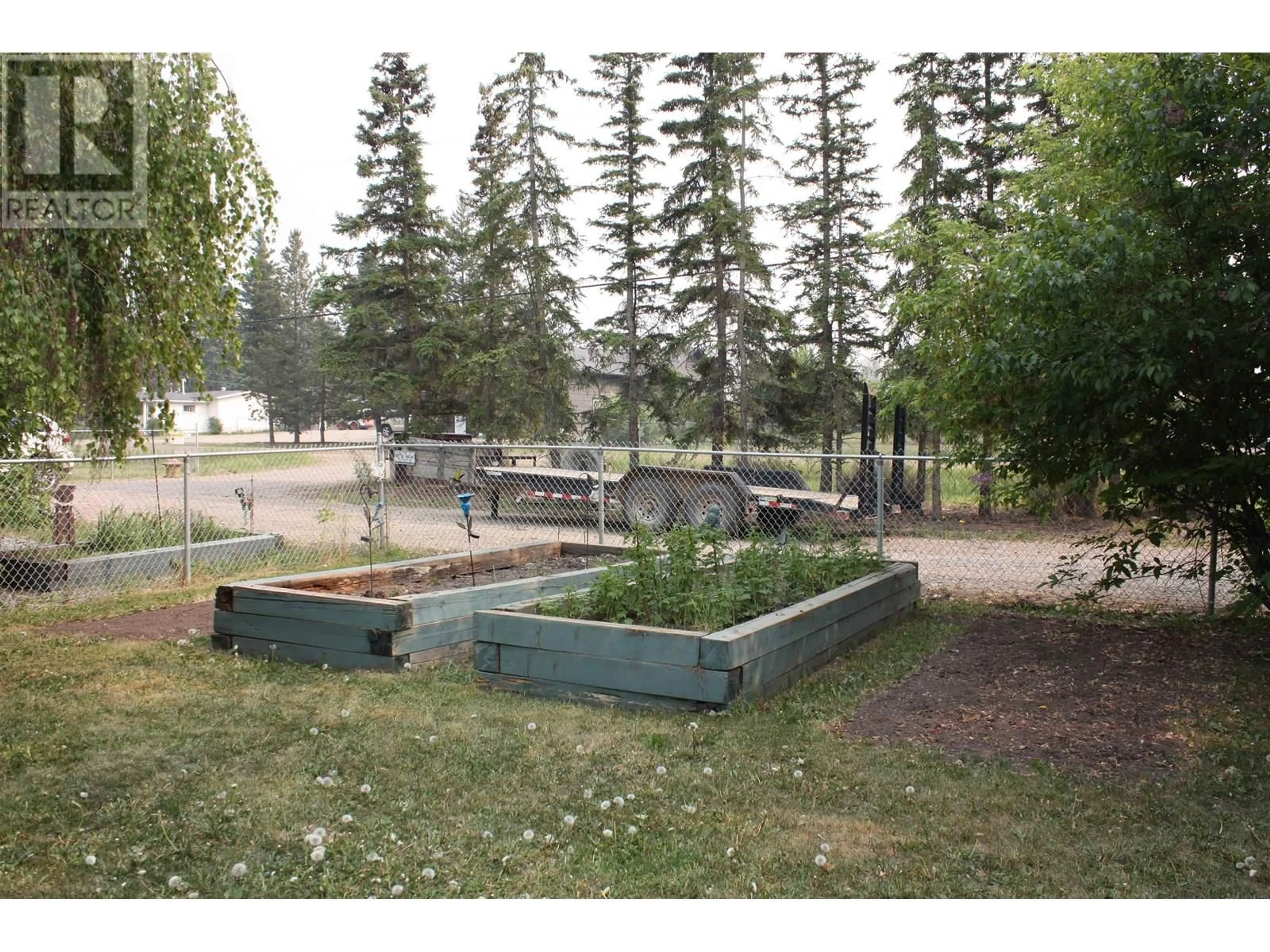 Patio, unknown for 12282 JUNIPER AVENUE, Fort St. John British Columbia V0C1C0