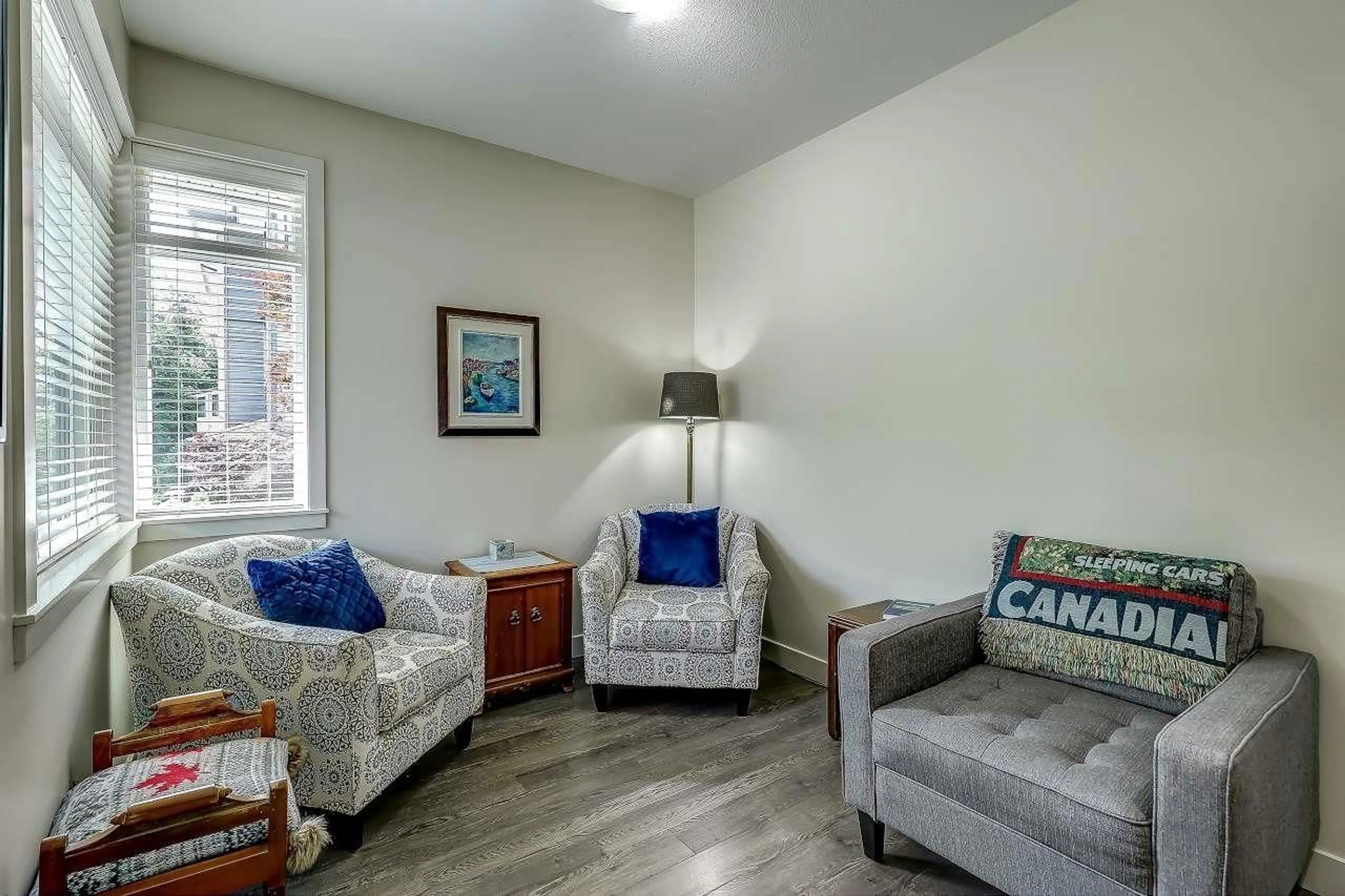 Living room with furniture, unknown for 1 - 35846 MCKEE, Abbotsford British Columbia V3G2L6