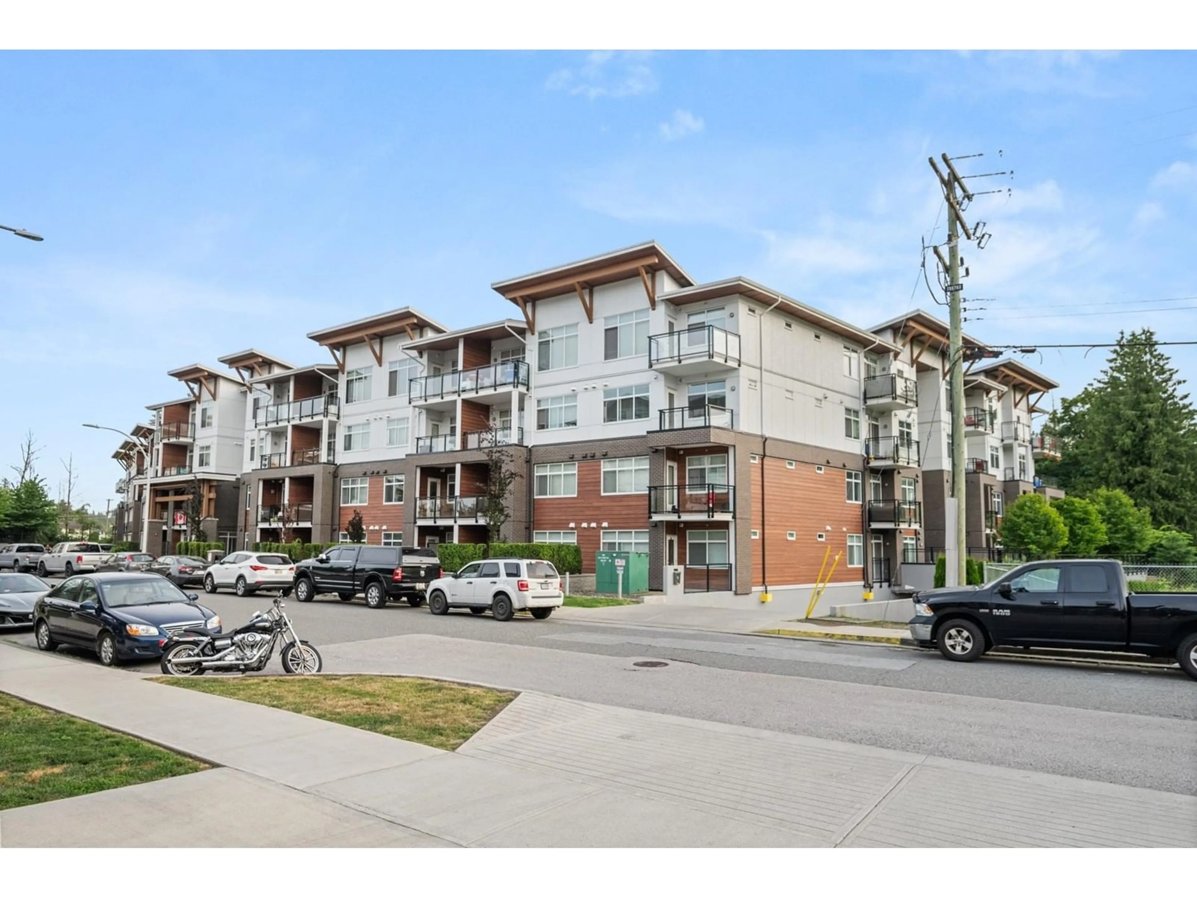 Unknown for 424 - 5415 BRYDON, Langley British Columbia V3A0N4