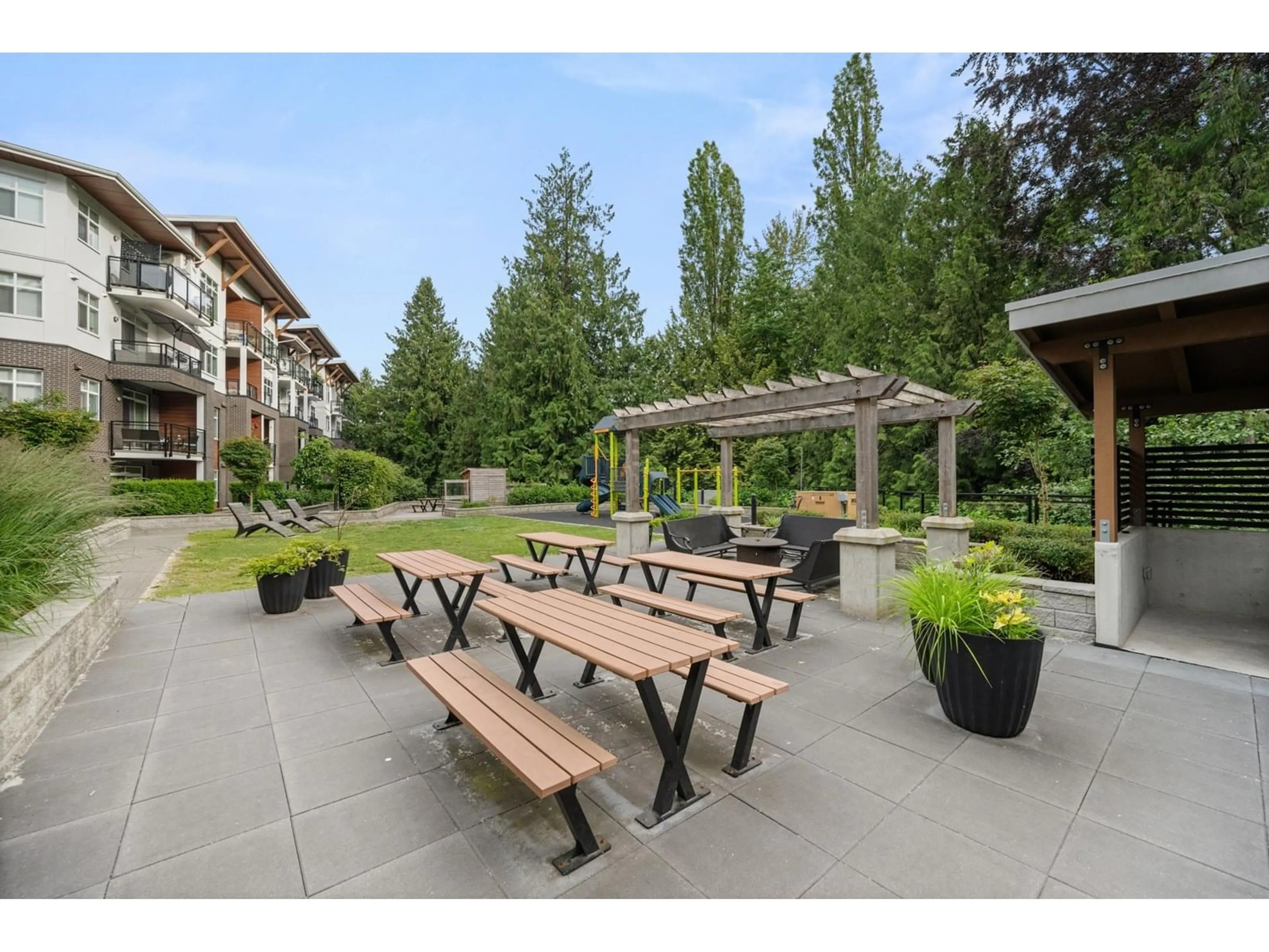 Patio, mountain view for 424 - 5415 BRYDON, Langley British Columbia V3A0N4