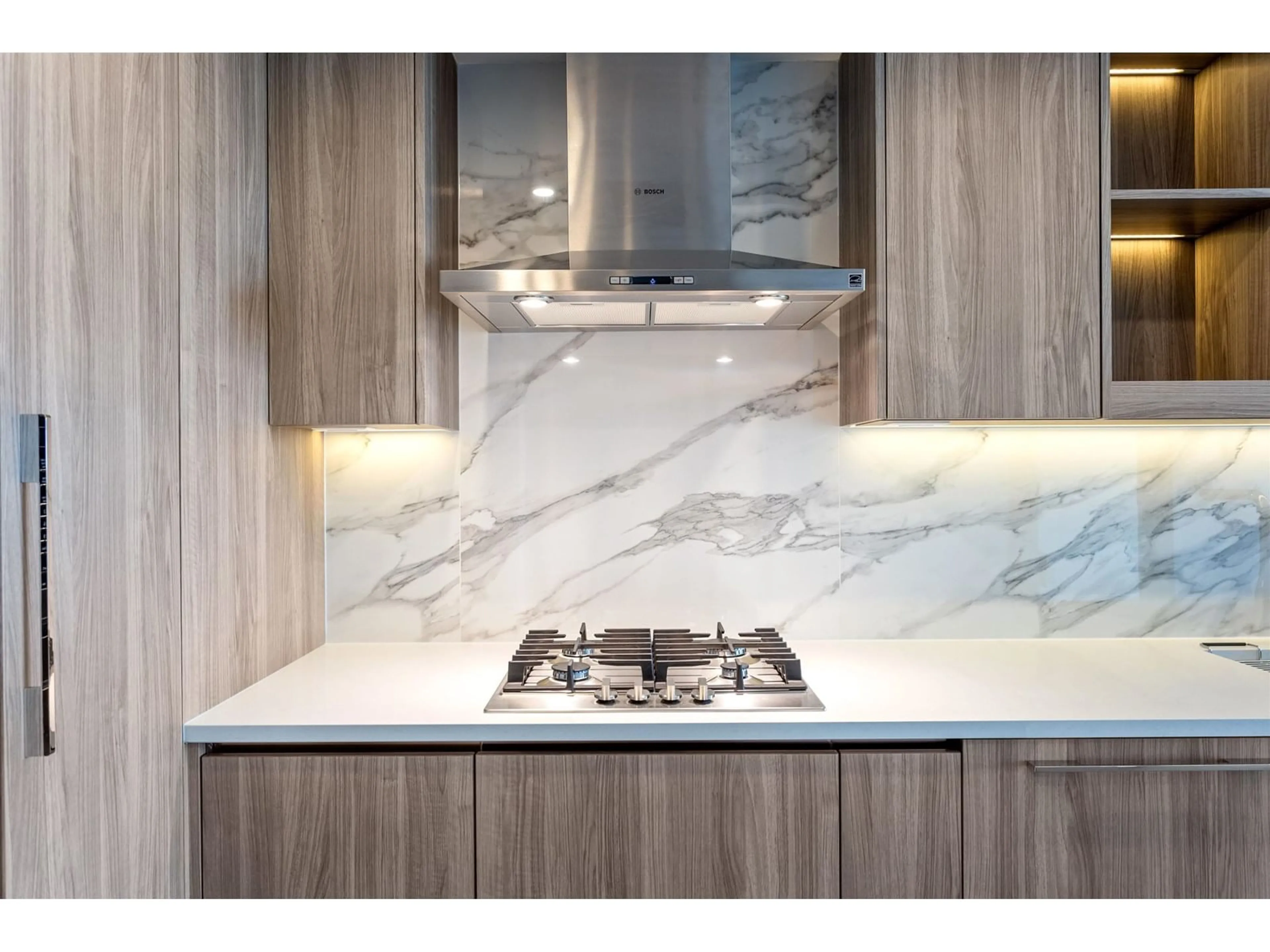 Contemporary kitchen, ceramic/tile floor for 1506 - 13788 100, Surrey British Columbia V3T0V3