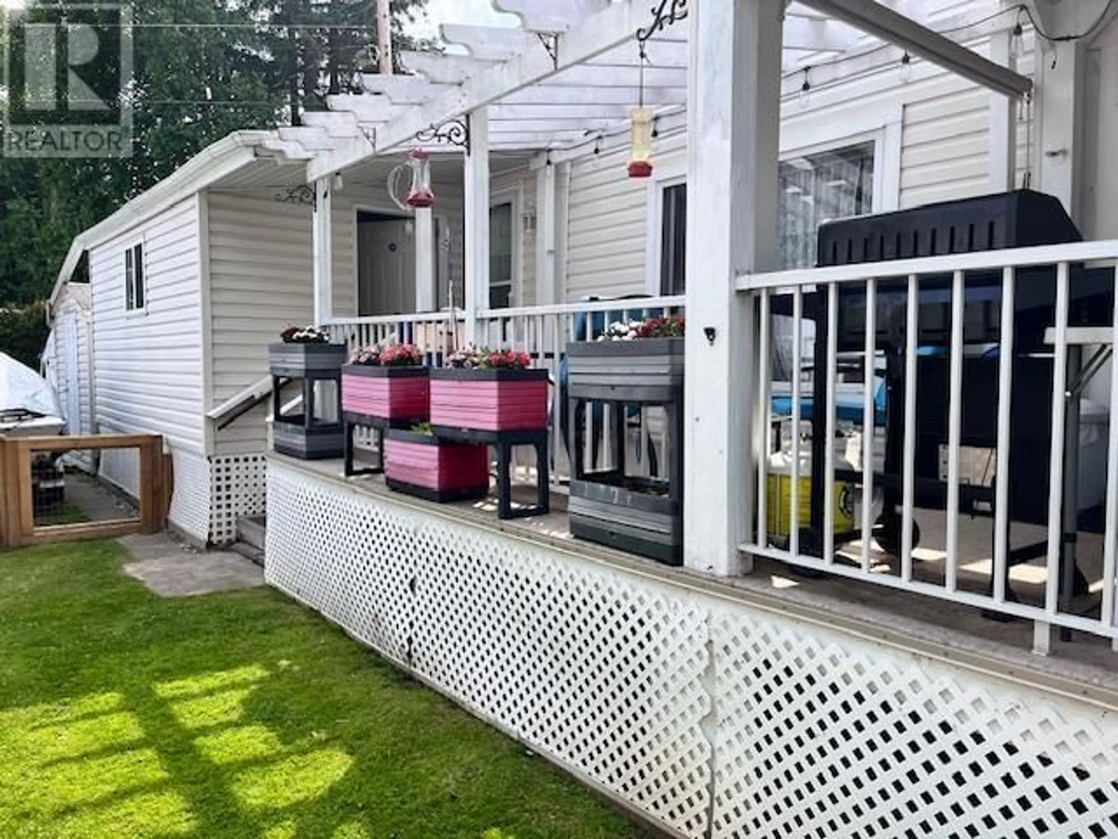 Patio, street for 22 - 564 NORTH FRASER DRIVE, Quesnel British Columbia V2J1Z6