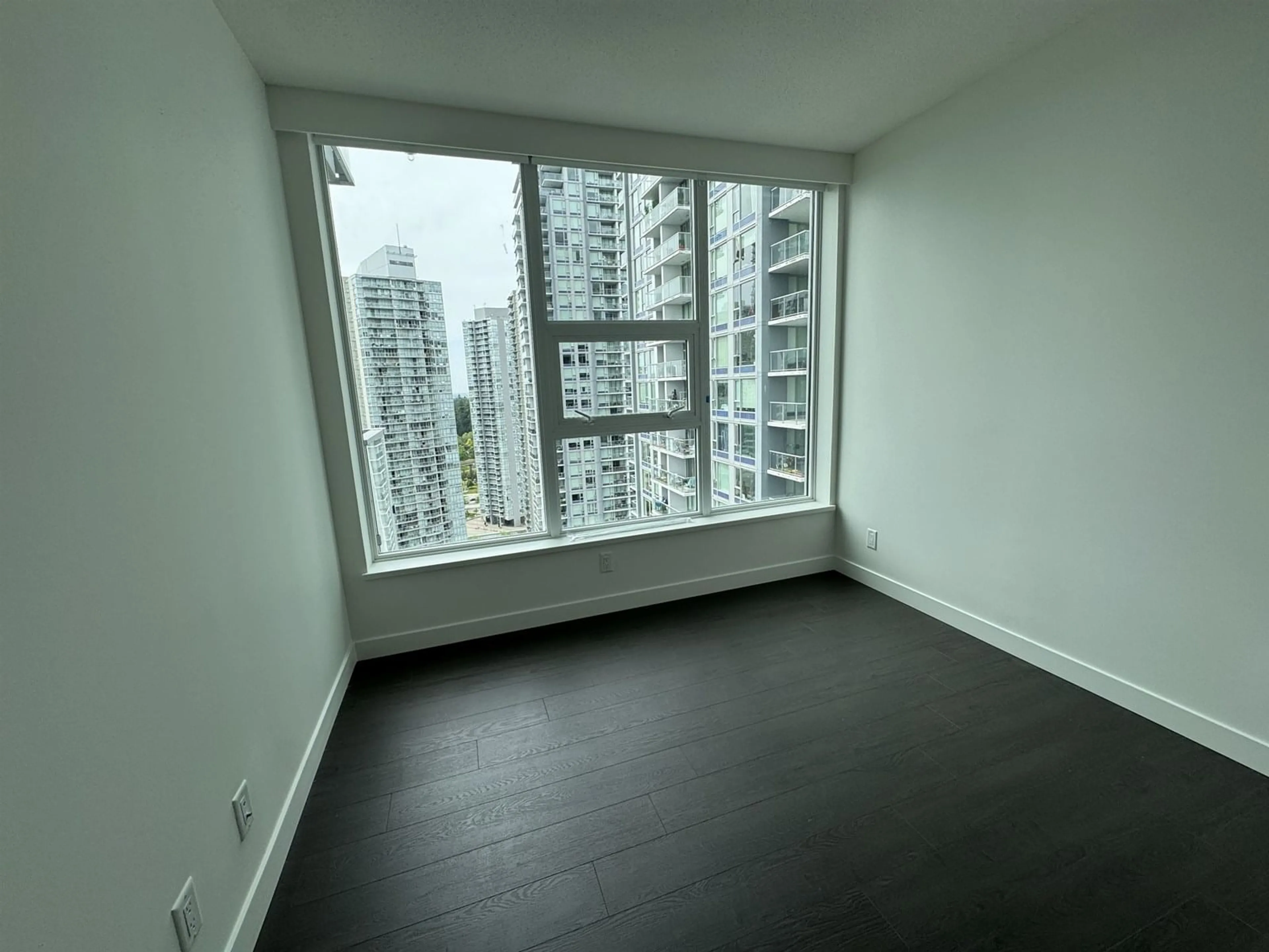 A pic of a room for 2409 - 13768 100, Surrey British Columbia V3T0V2
