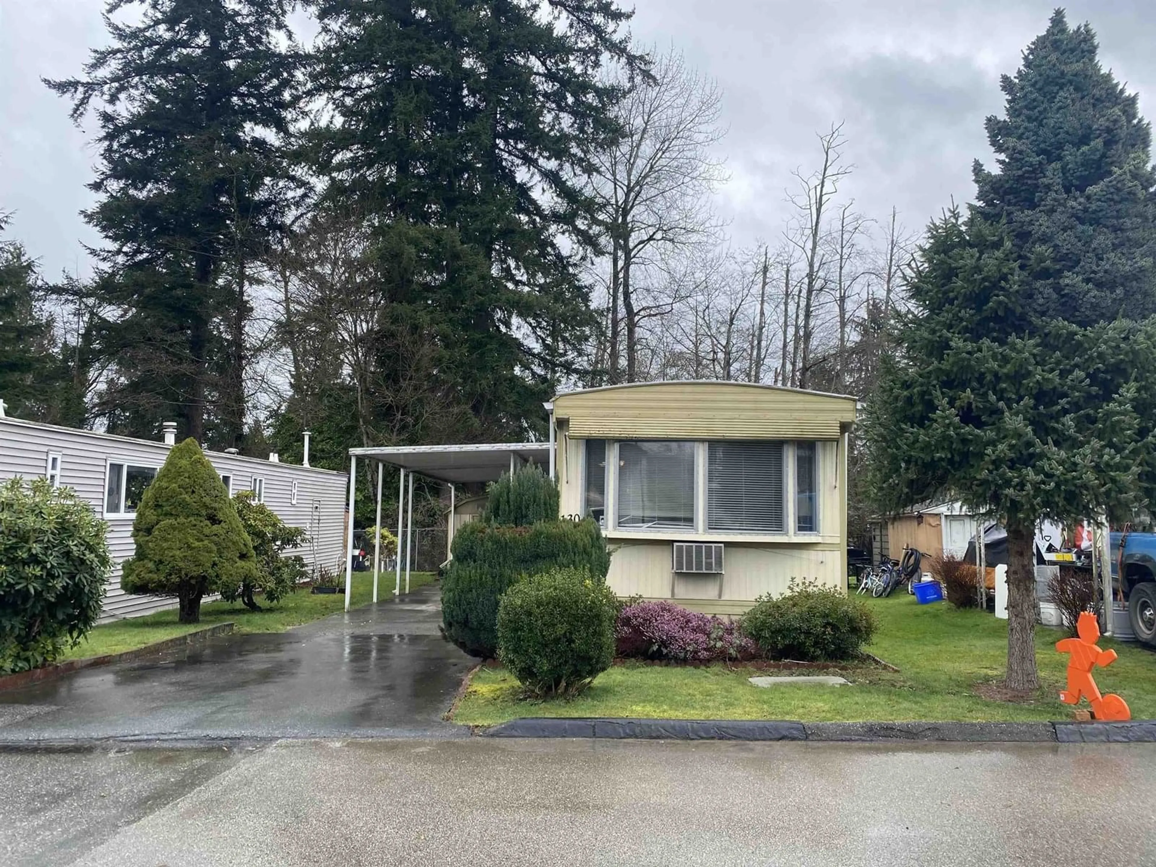 Unknown for 130 - 7790 KING GEORGE, Surrey British Columbia V3W5Y4