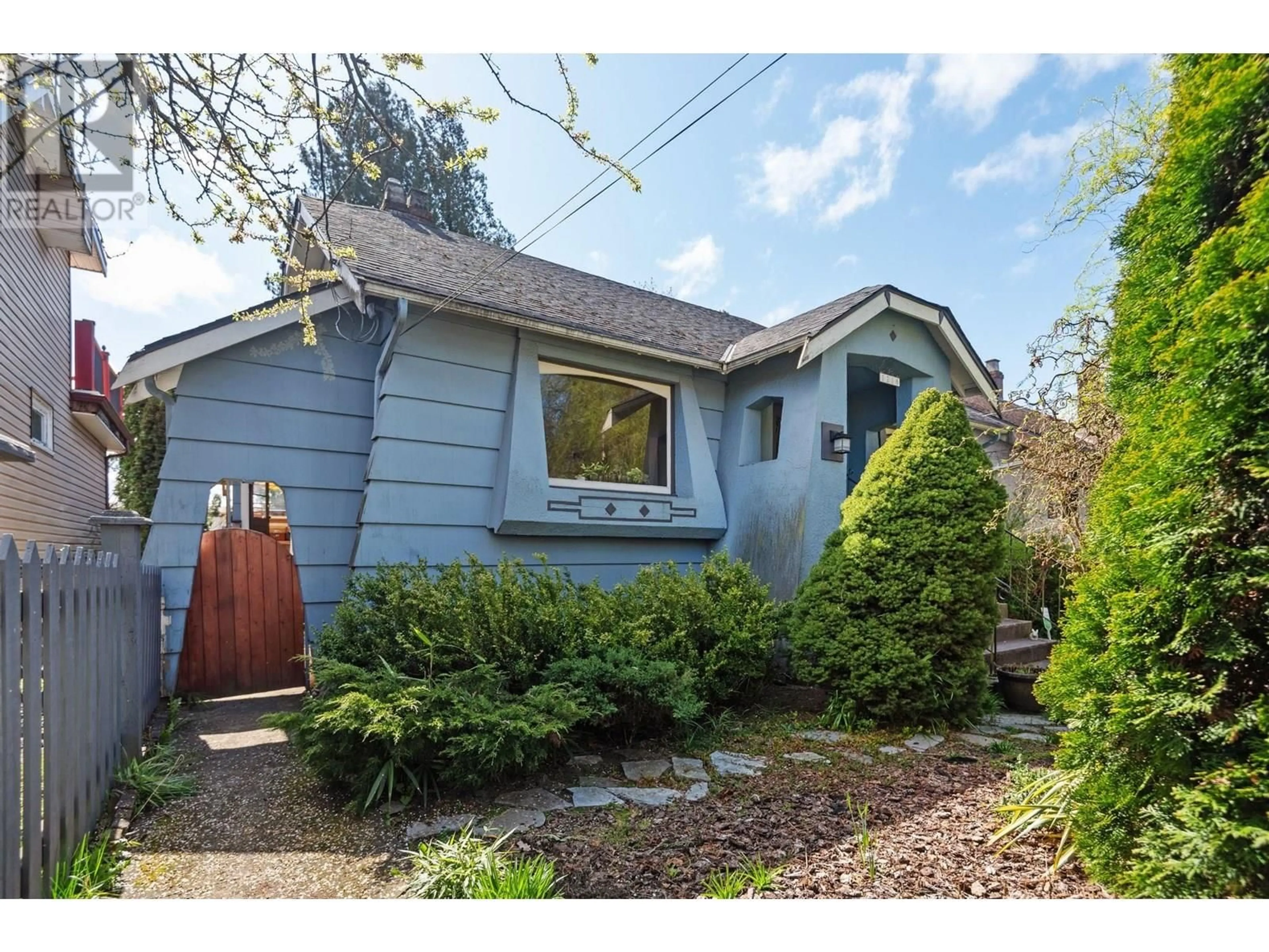 Unknown for 1216 EDINBURGH STREET, New Westminster British Columbia V3M2V8