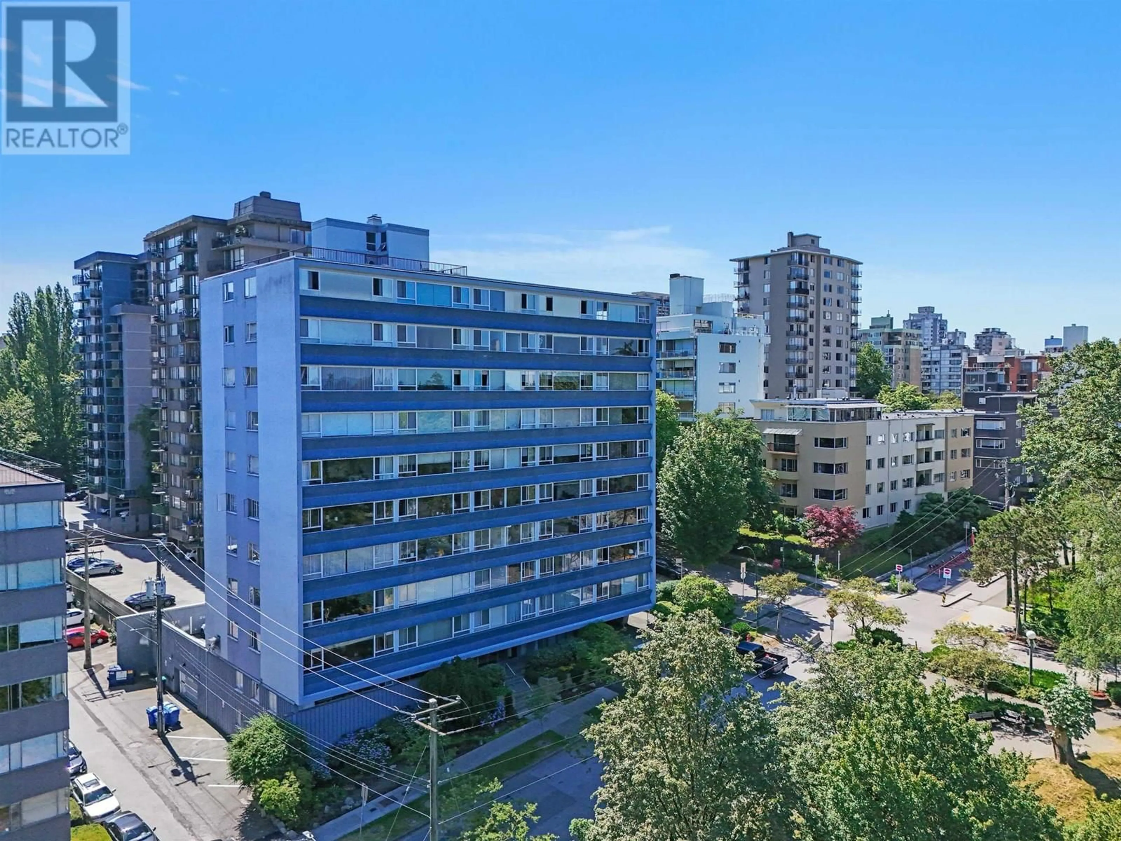 A pic from outside/outdoor area/front of a property/back of a property/a pic from drone, city buildings view from balcony for 104 - 710 CHILCO STREET, Vancouver British Columbia V6G2S1