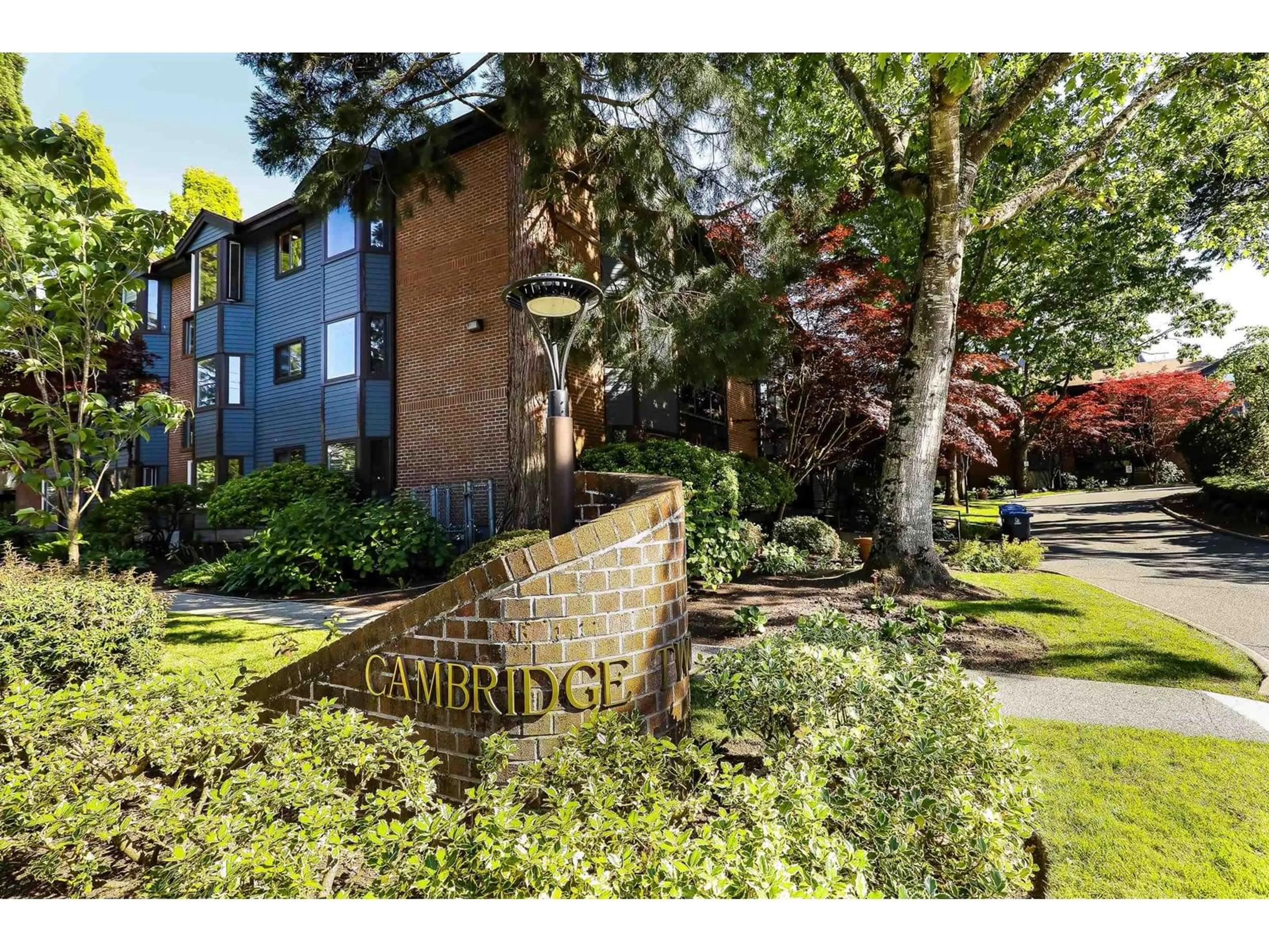Unknown for 316 - 15300 17, Surrey British Columbia V4A8Y6
