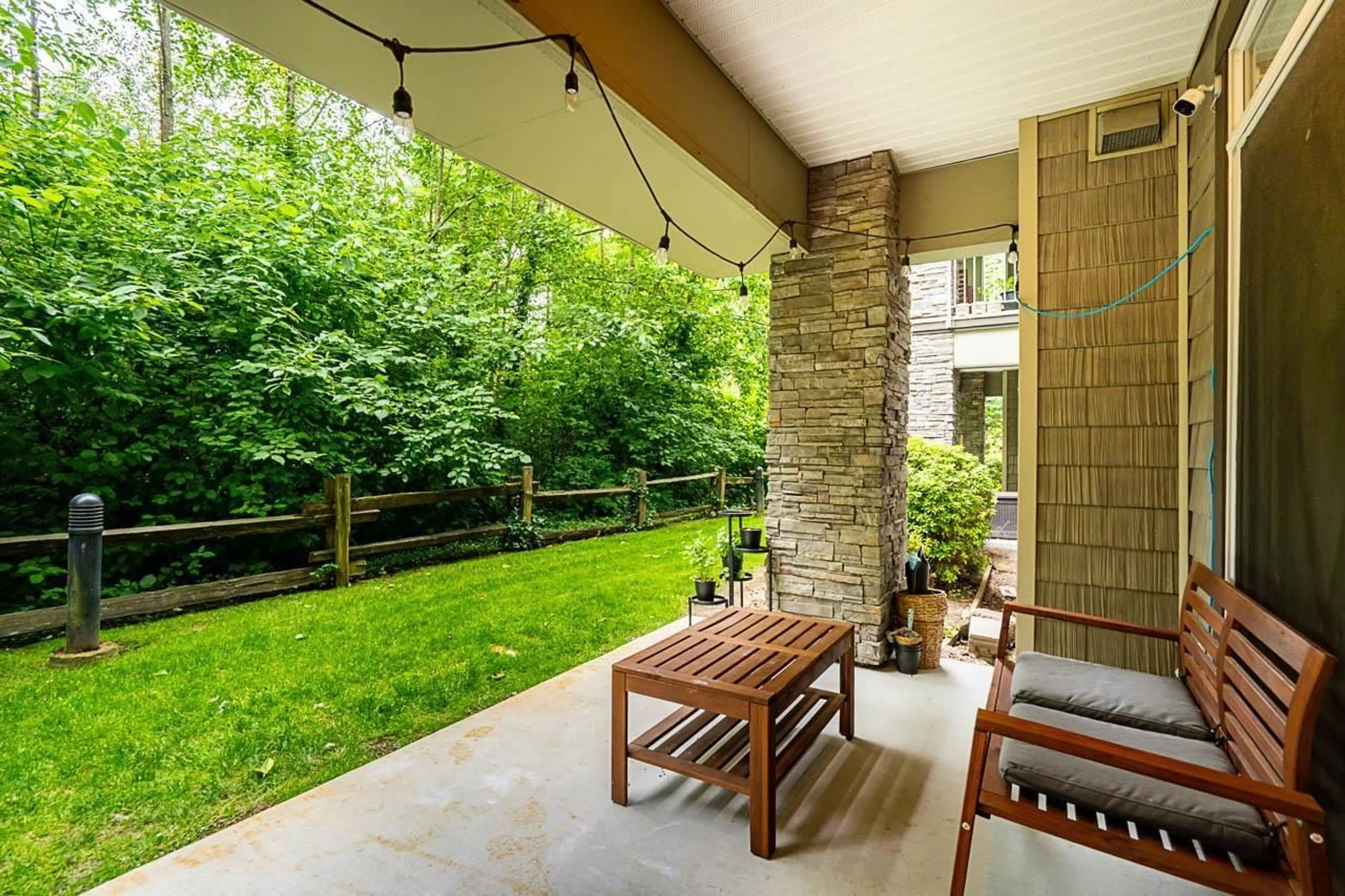 Patio, unknown for 104 - 33318 BOURQUIN EAST, Abbotsford British Columbia V2S0A6