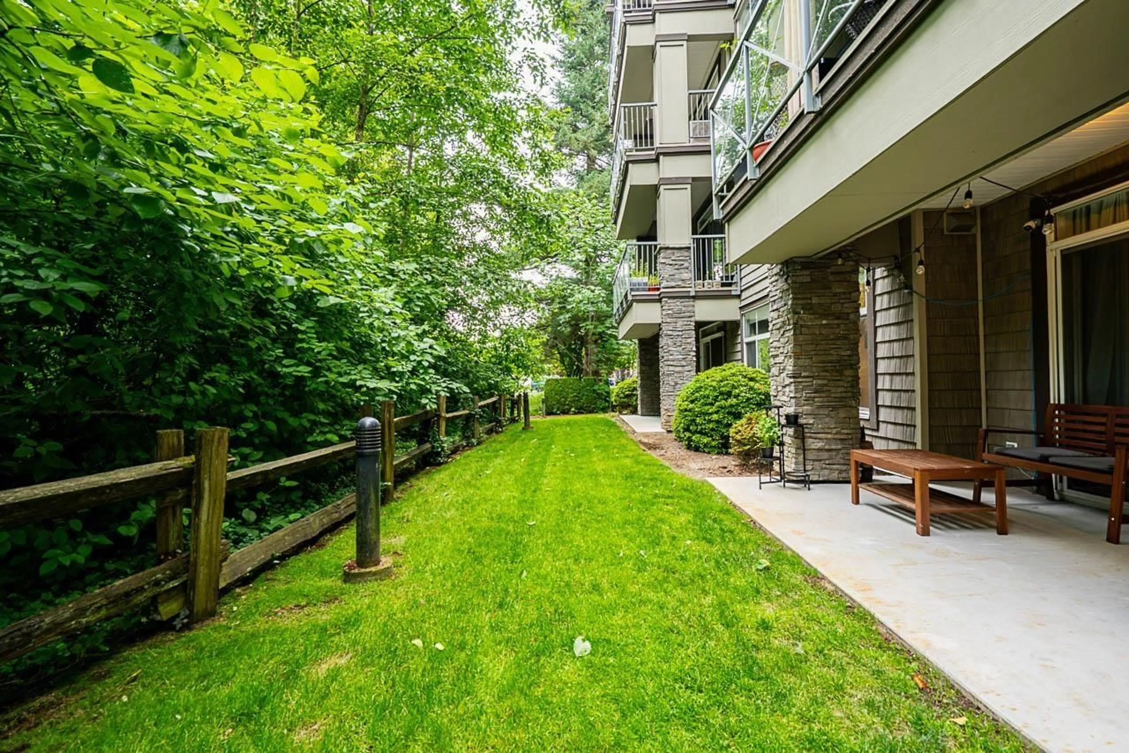 Patio, unknown for 104 - 33318 BOURQUIN EAST, Abbotsford British Columbia V2S0A6
