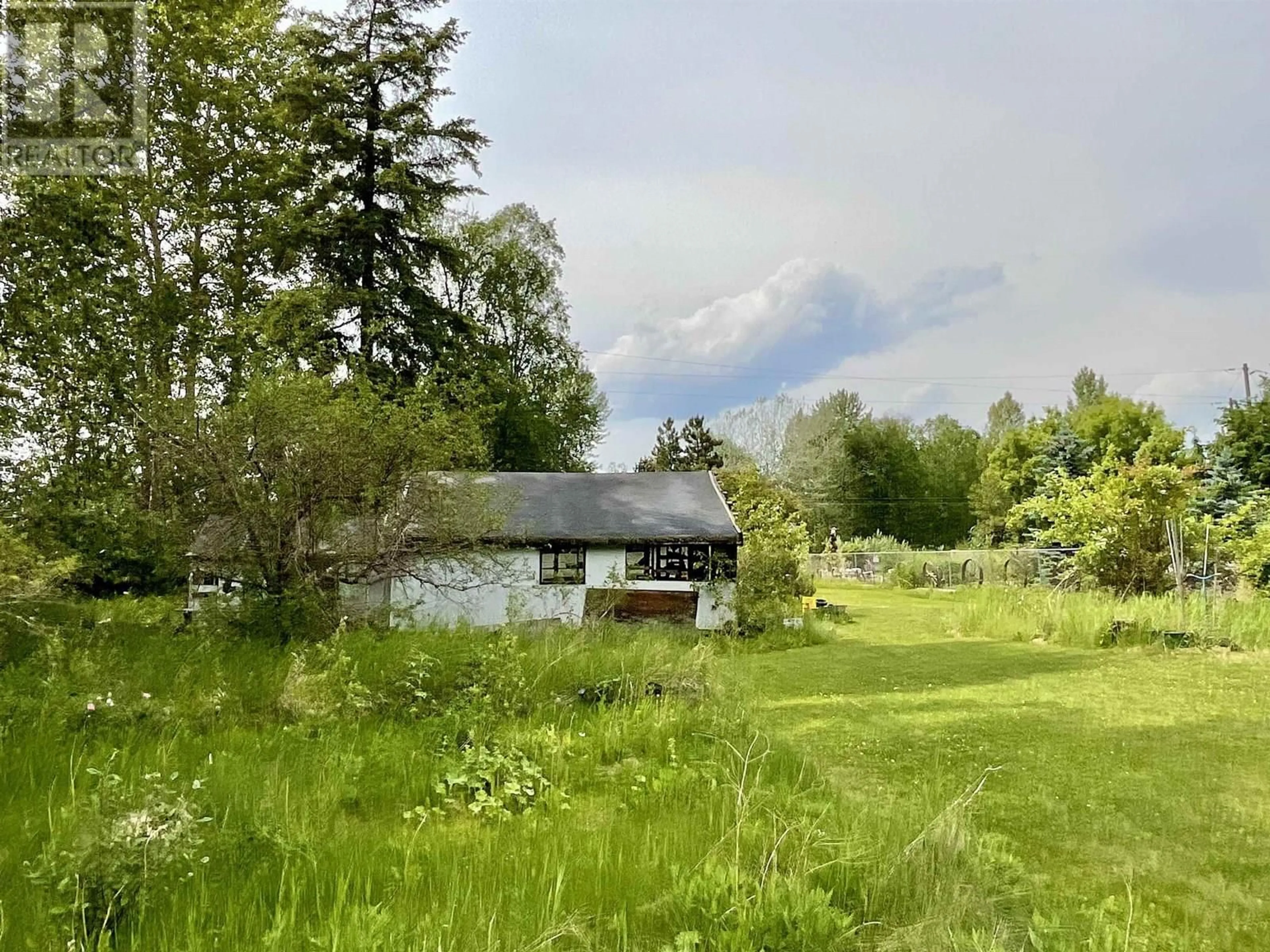 A pic from outside/outdoor area/front of a property/back of a property/a pic from drone, forest/trees view for 537 WILLOW STREET, Quesnel British Columbia V2J3S9