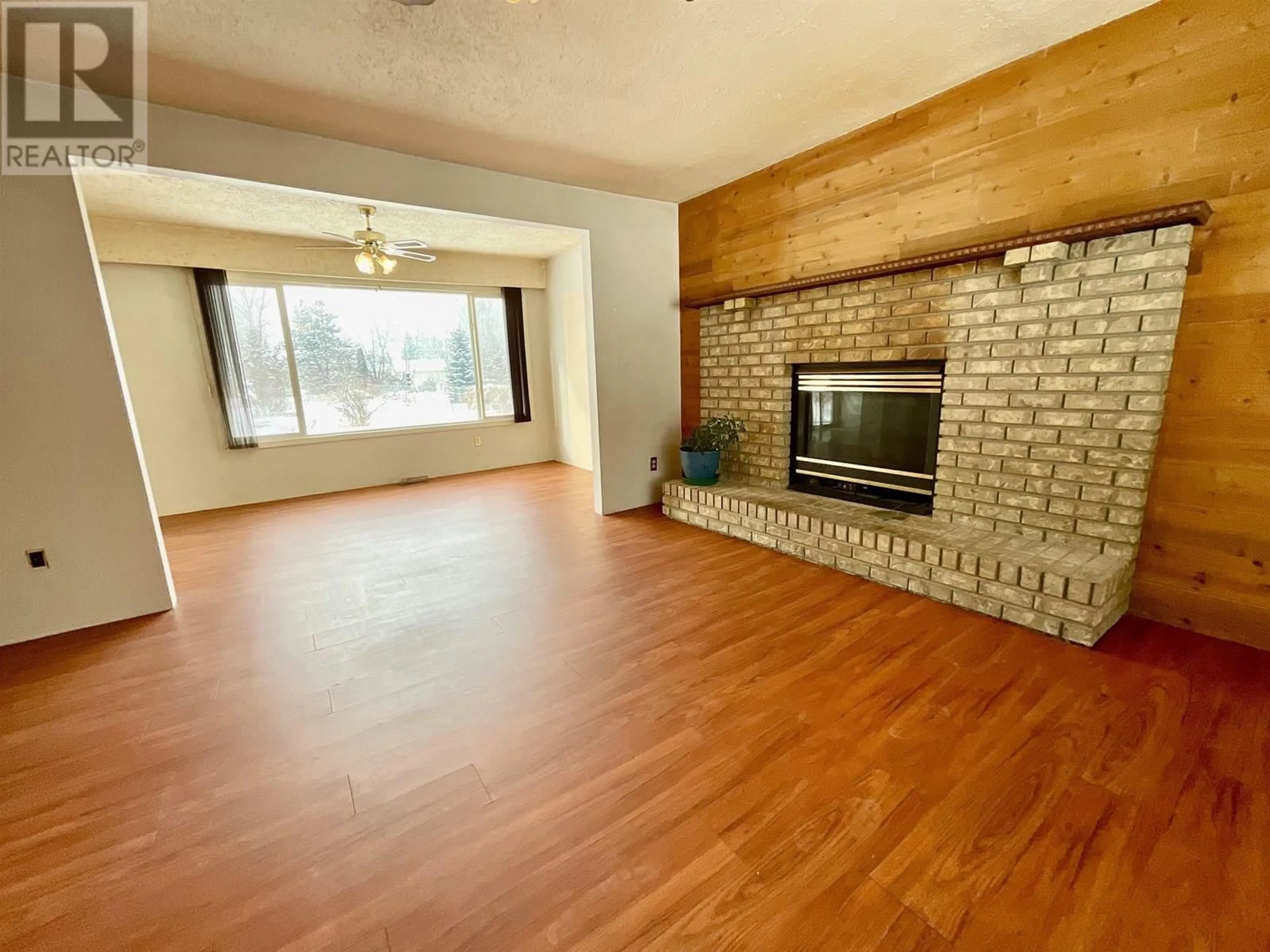 A pic of a room for 537 WILLOW STREET, Quesnel British Columbia V2J3S9