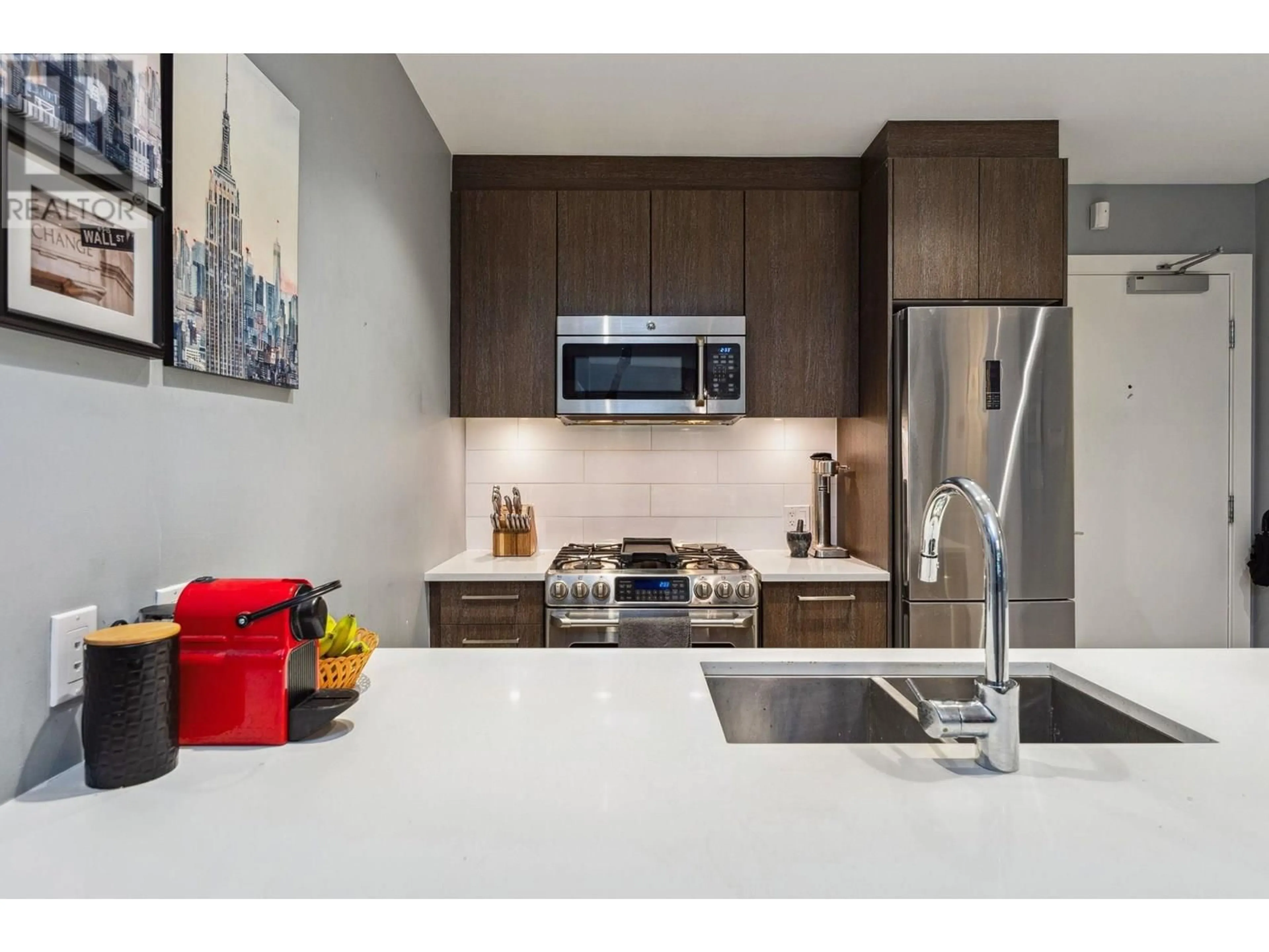 Unknown for 002 - 9060 UNIVERSITY CRESCENT, Burnaby British Columbia V5A0E1