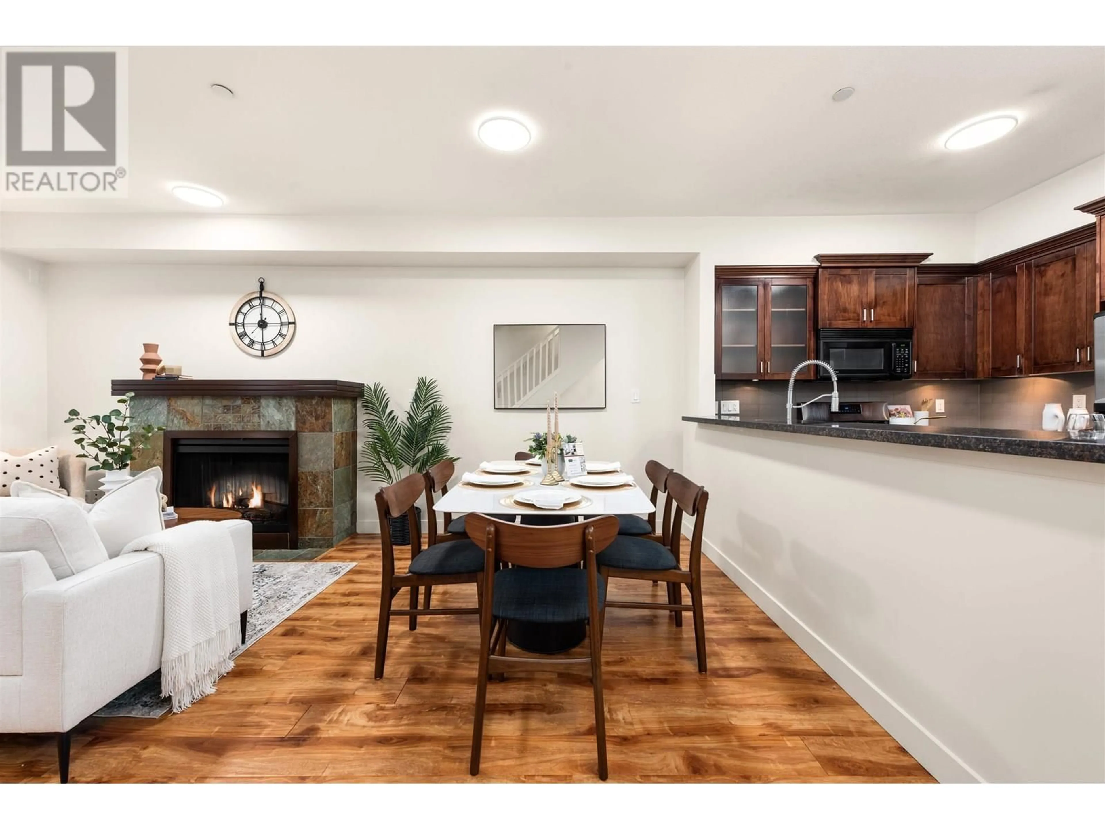 Open concept kitchen, unknown for 137 - 7388 MACPHERSON AVENUE, Burnaby British Columbia V5J0A1