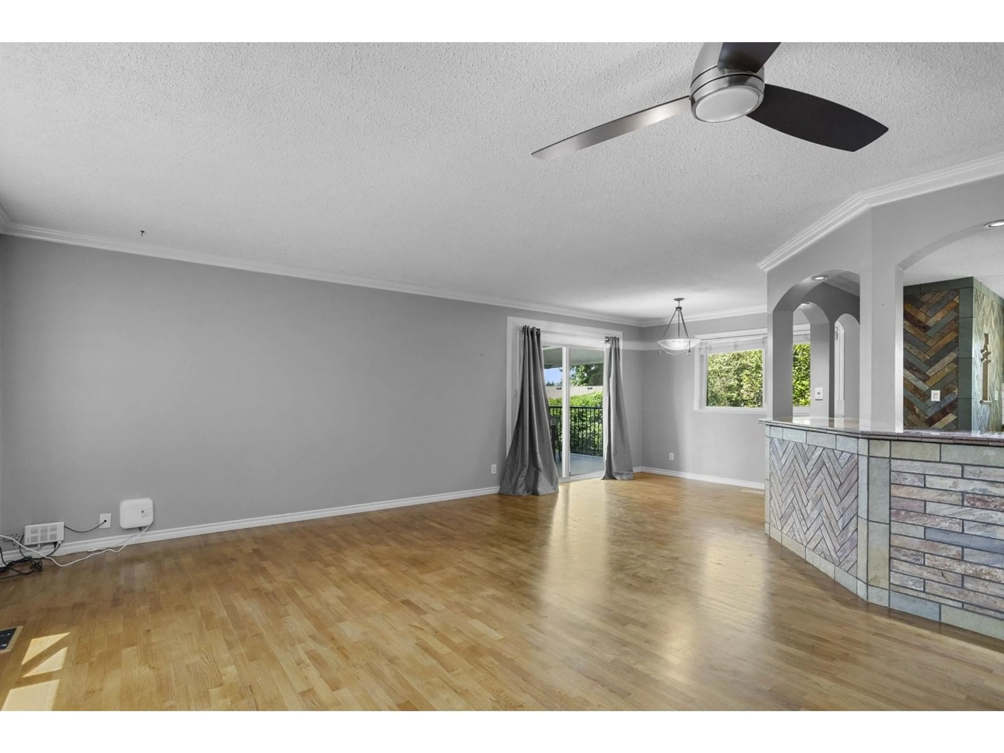 A pic of a room for 1971 POWELL, Abbotsford British Columbia V2S4B1