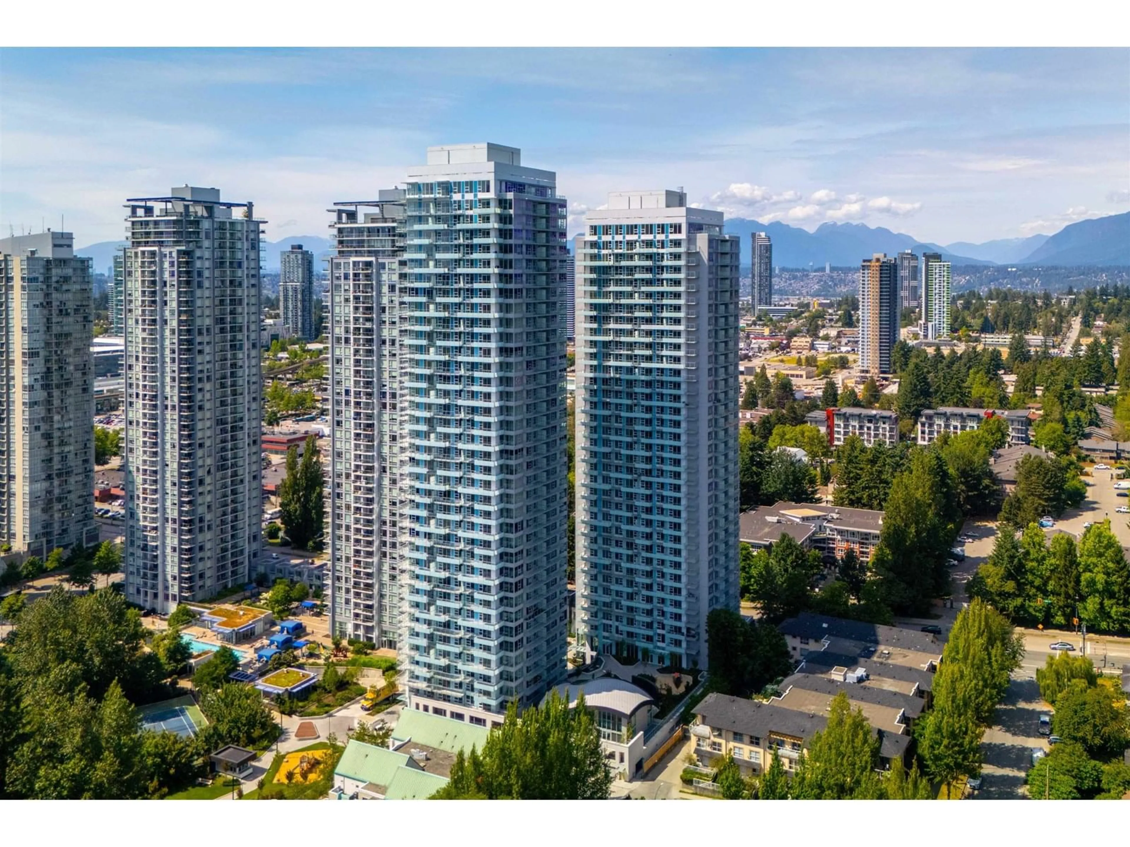A pic from outside/outdoor area/front of a property/back of a property/a pic from drone, city buildings view from balcony for 3105 - 13768 100, Surrey British Columbia V3T0V2