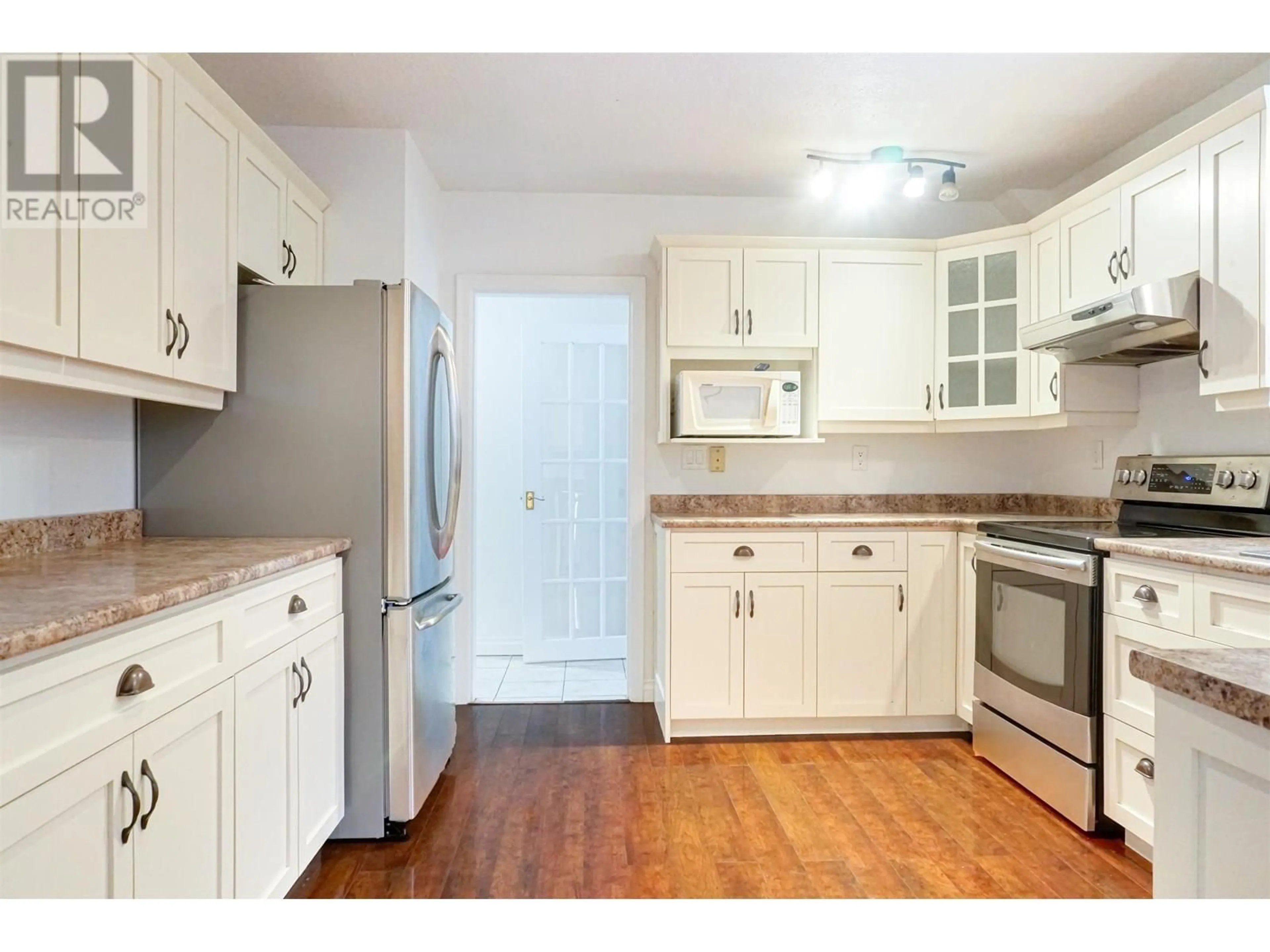 Standard kitchen, unknown for 1437 CORMORANT AVENUE, Kitimat British Columbia V8C1R9