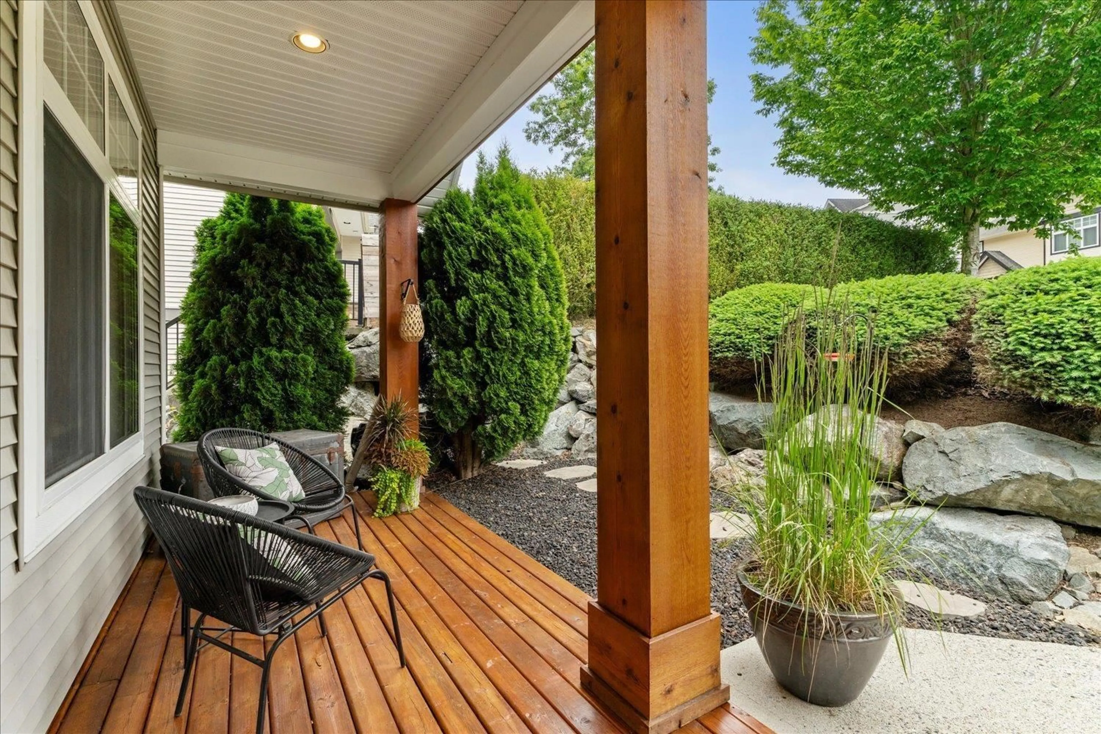 Patio, street for 36295 WESTMINSTER, Abbotsford British Columbia V3G3C7