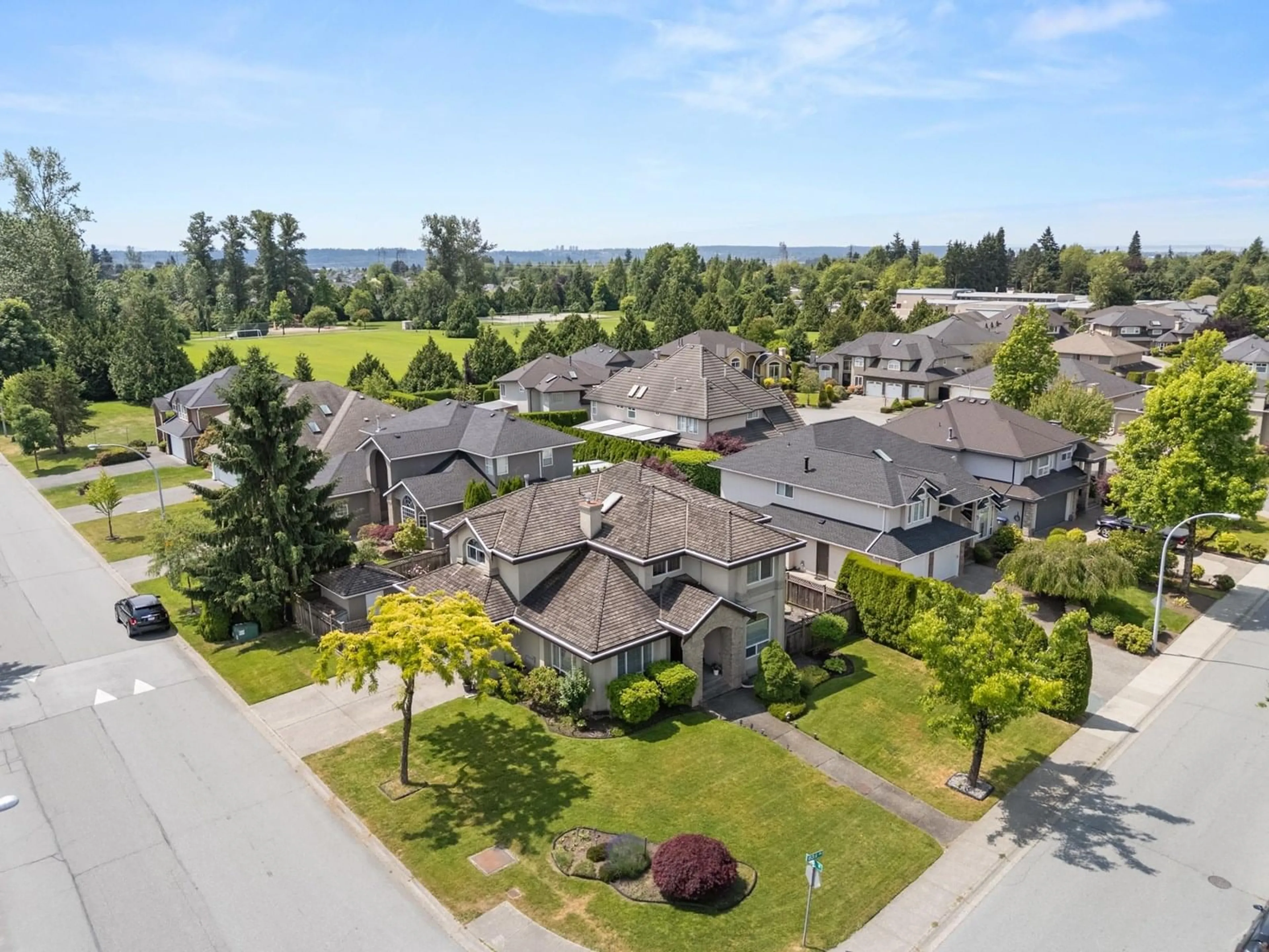 A pic from outside/outdoor area/front of a property/back of a property/a pic from drone, mountain view for 18590 63A, Surrey British Columbia V3S8J5