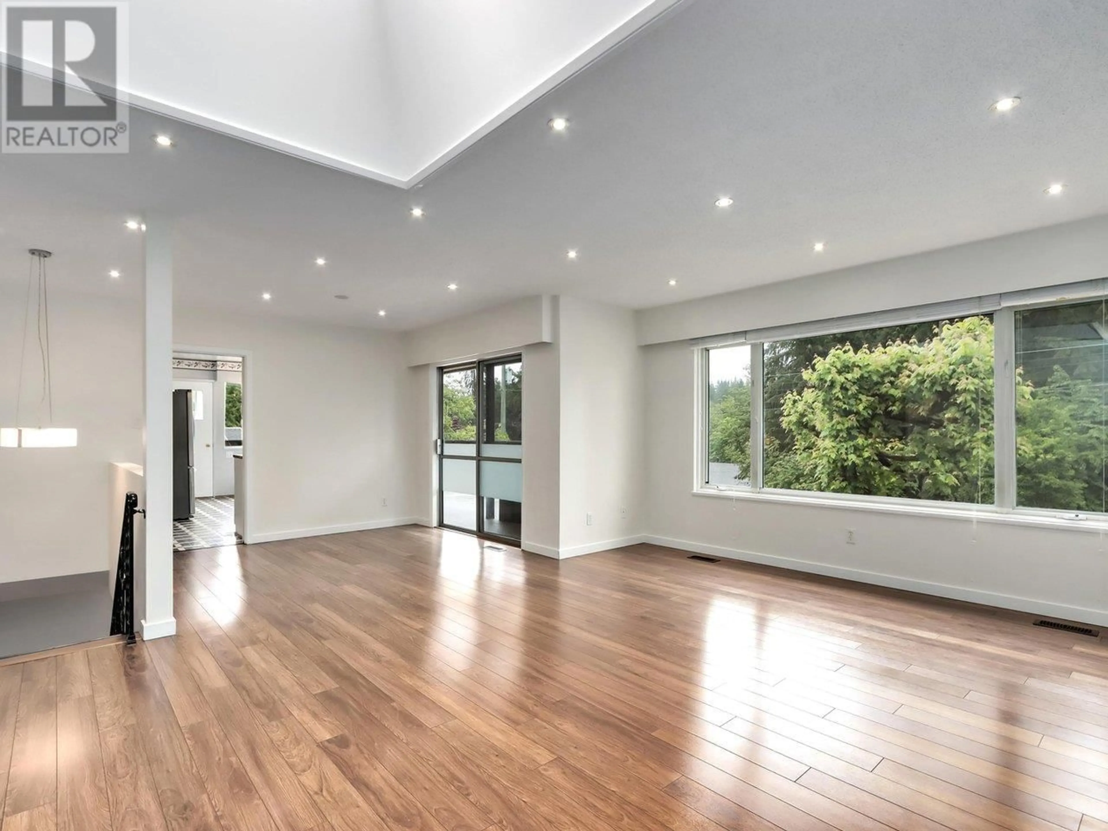 A pic of a room for 1127 CALEDONIA AVENUE, North Vancouver British Columbia V7G1T4