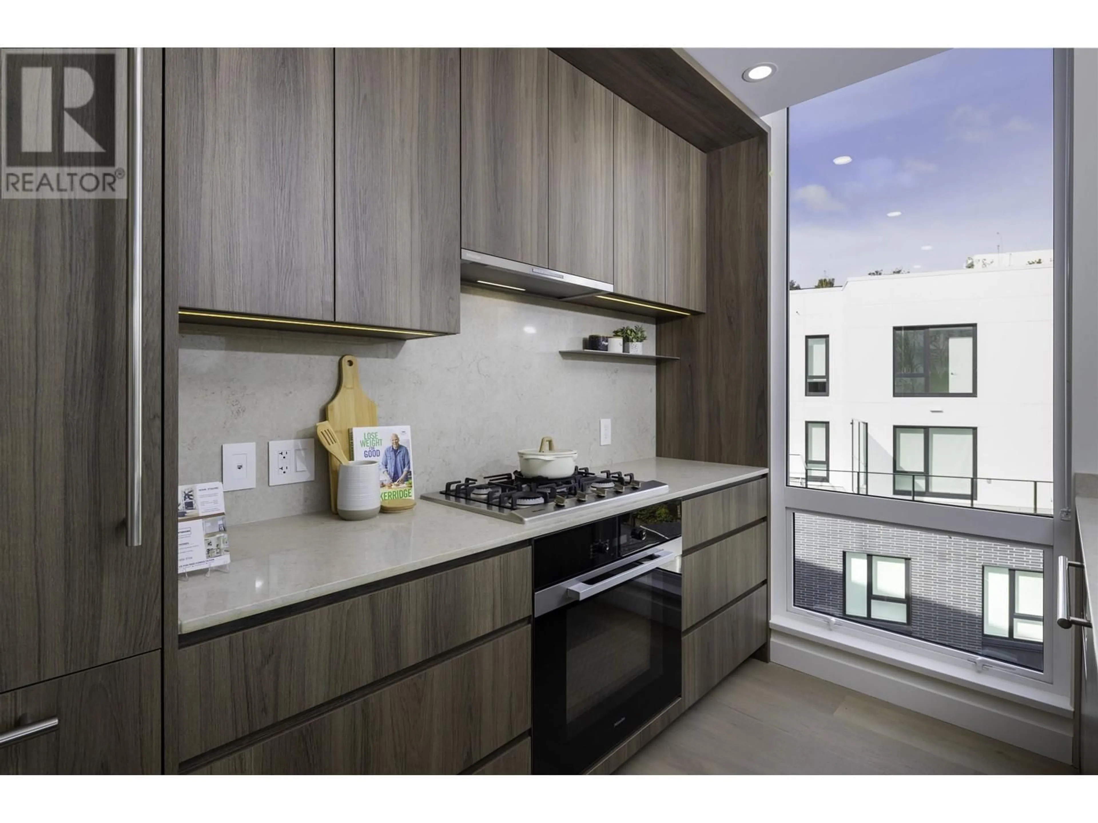Unknown for 607 - 5212 CAMBIE STREET, Vancouver British Columbia V5Z2Z7
