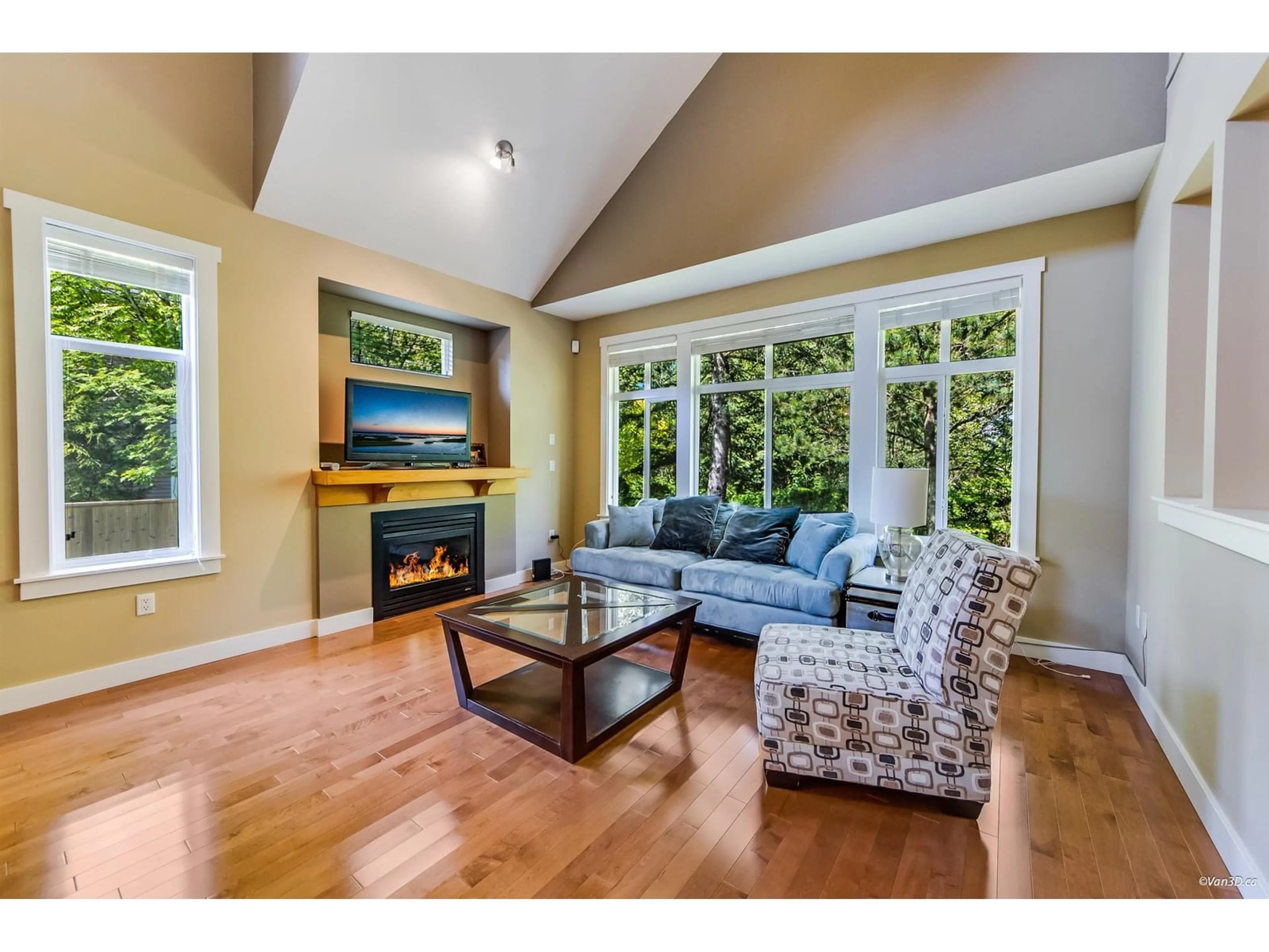 Living room with furniture, unknown for 7 - 15255 36, Surrey British Columbia V3Z0Y4