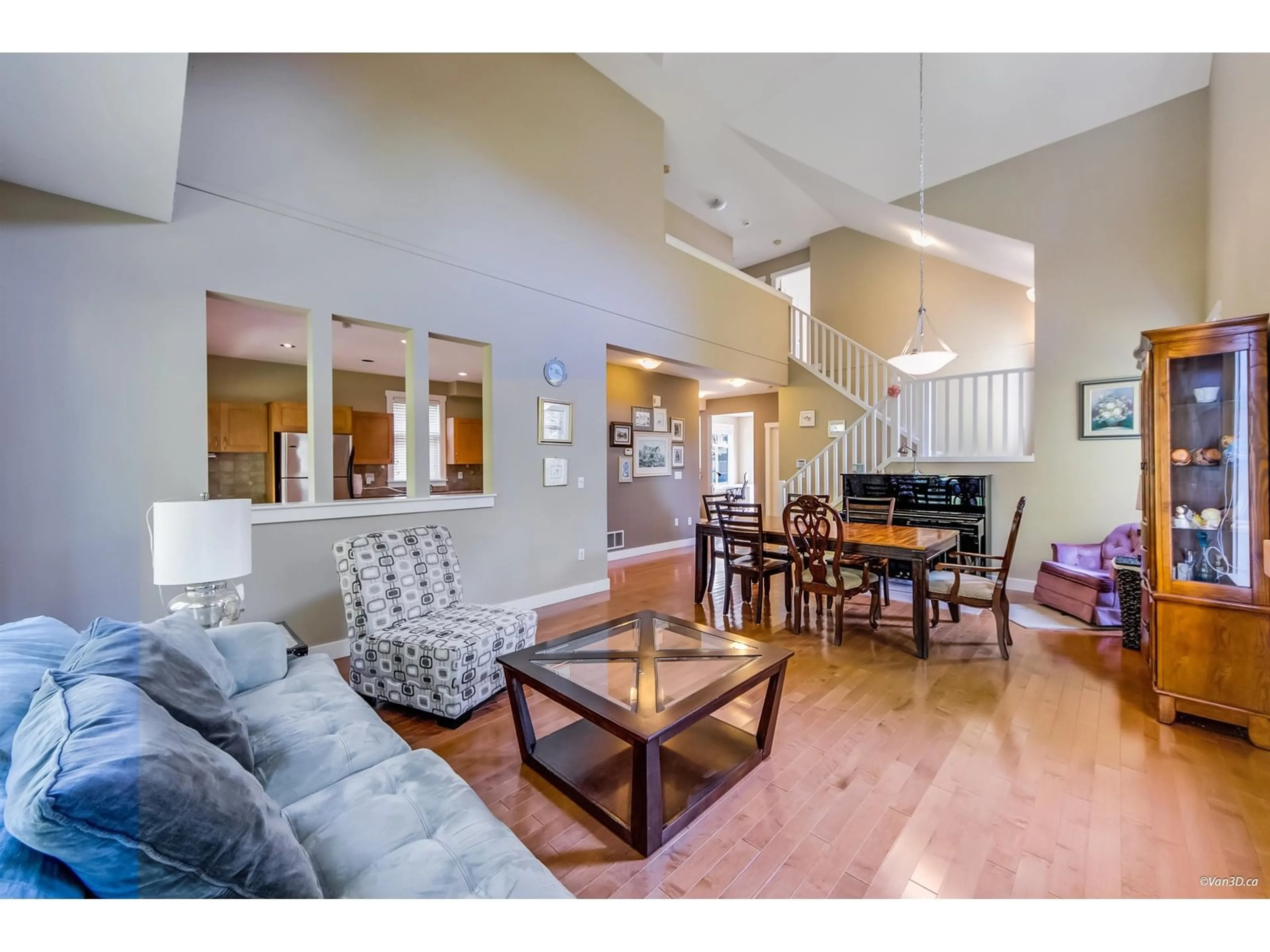Living room with furniture, unknown for 7 - 15255 36, Surrey British Columbia V3Z0Y4