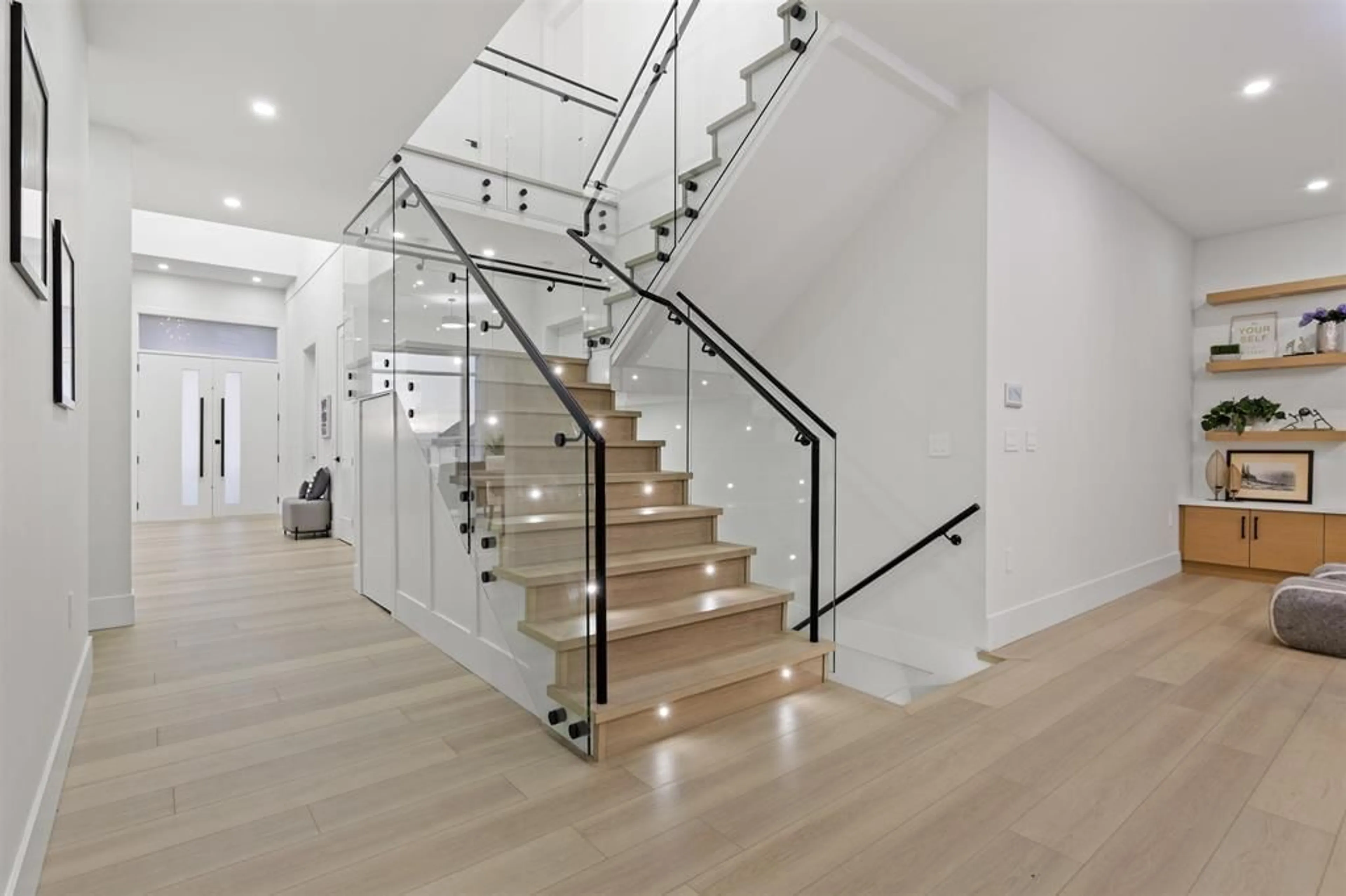 Stairs for 16611 BELL, Surrey British Columbia V3S1H7