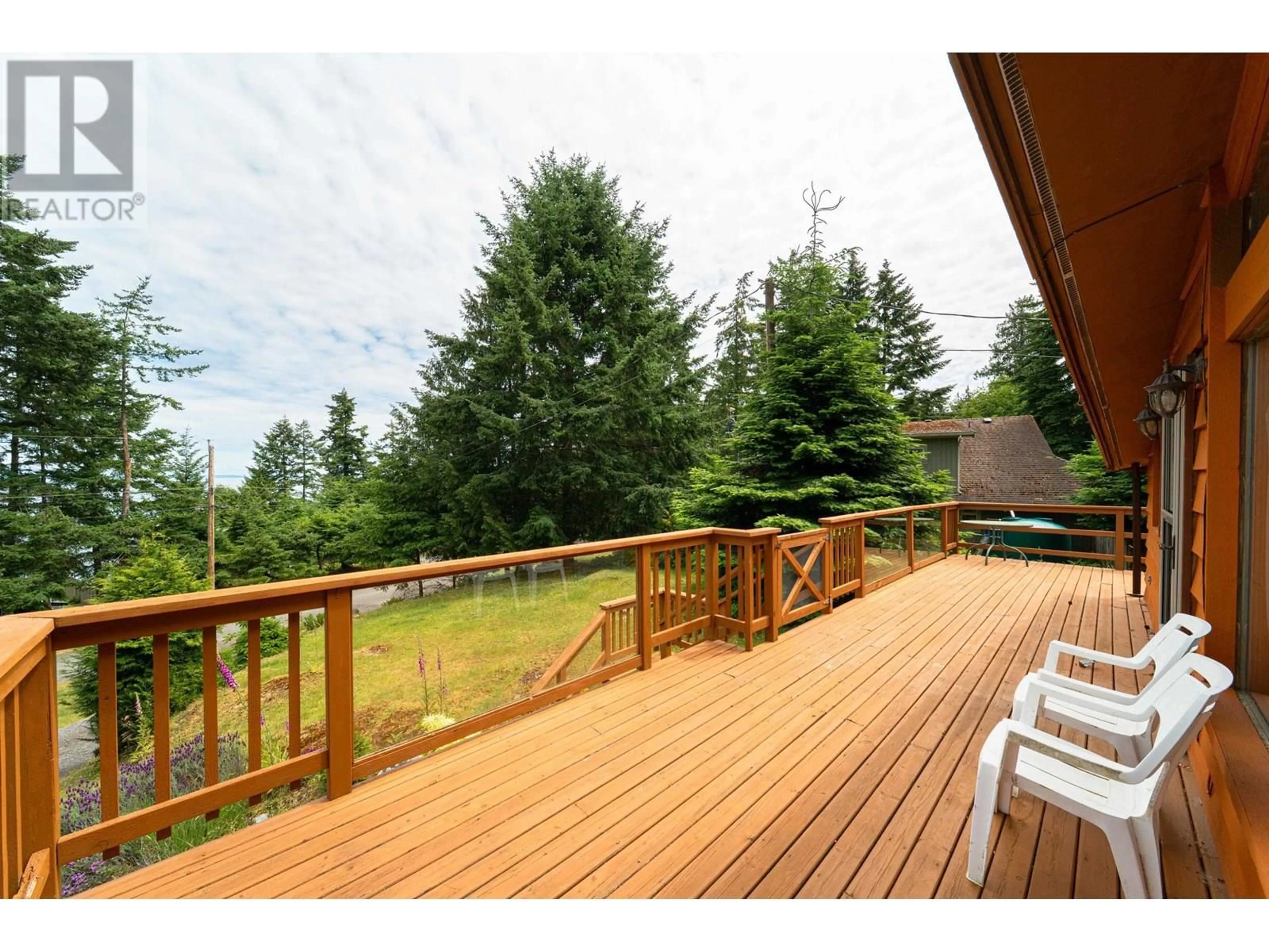 Patio, unknown for 556 BAYVIEW DRIVE, Mayne Island British Columbia V0N2J1