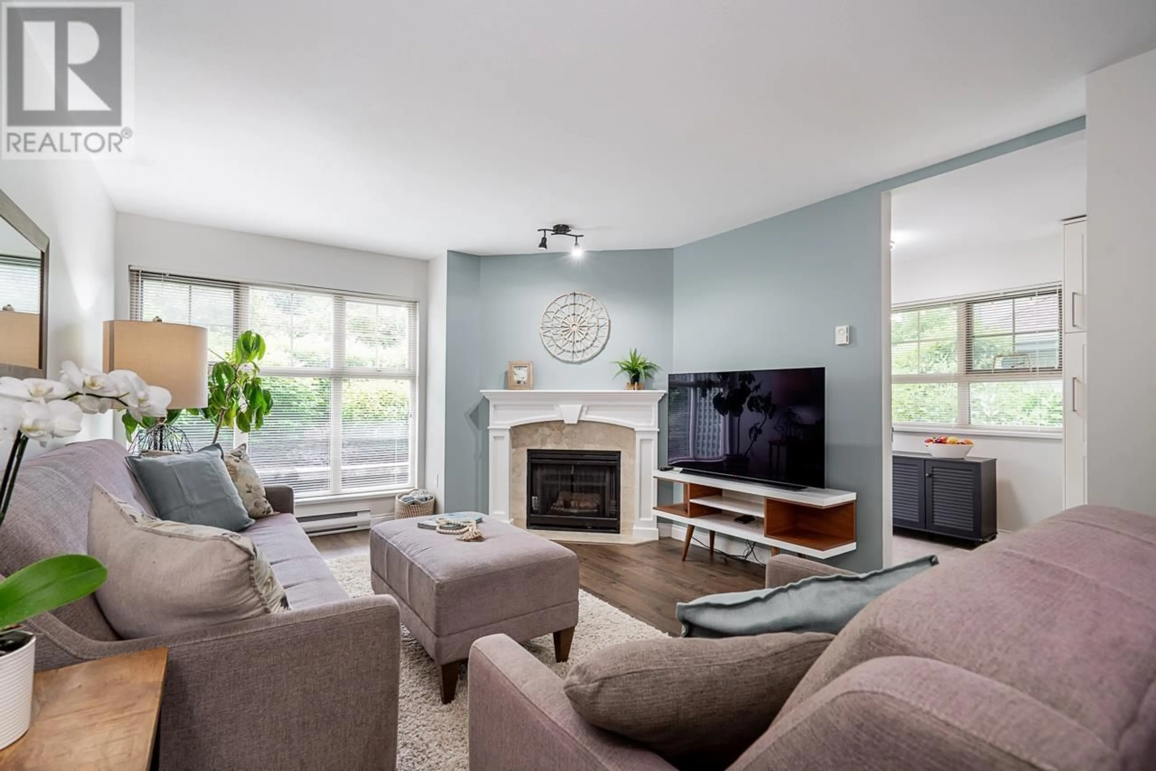 Living room with furniture, unknown for 56 - 65 FOXWOOD DRIVE, Port Moody British Columbia V3H4Z5