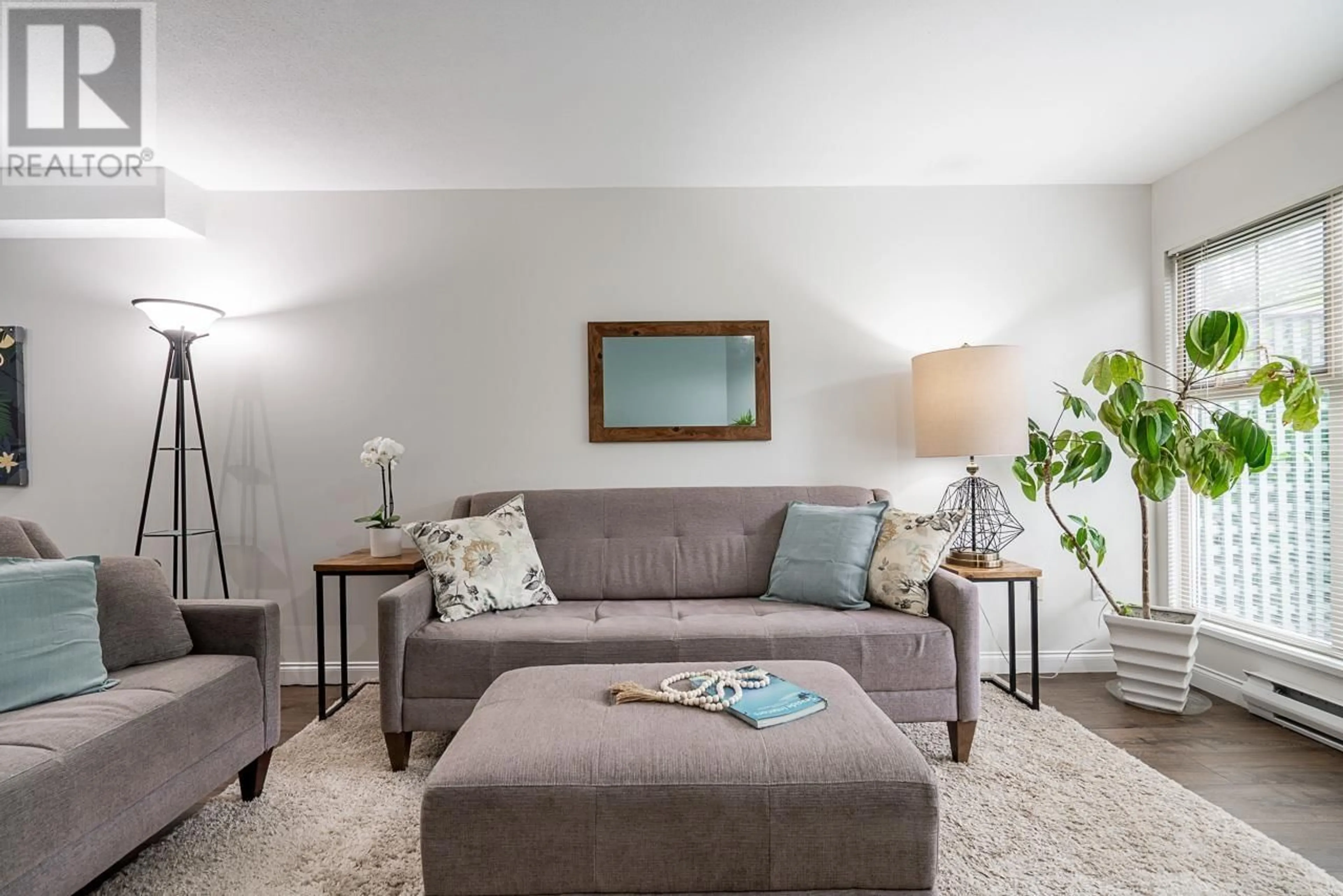 Living room with furniture, unknown for 56 - 65 FOXWOOD DRIVE, Port Moody British Columbia V3H4Z5