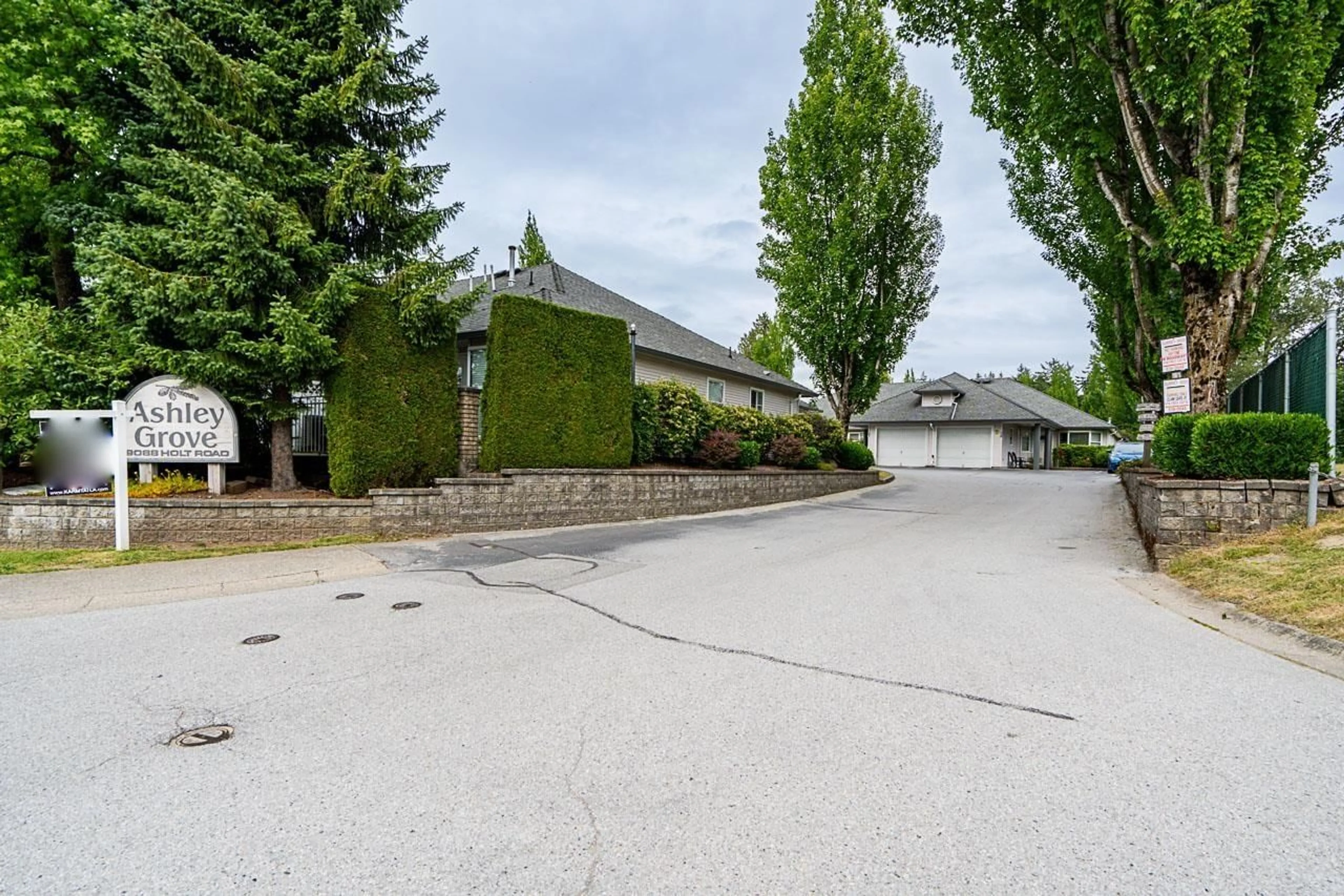 A pic from outside/outdoor area/front of a property/back of a property/a pic from drone, street for 52 - 9088 HOLT, Surrey British Columbia V3V4H3